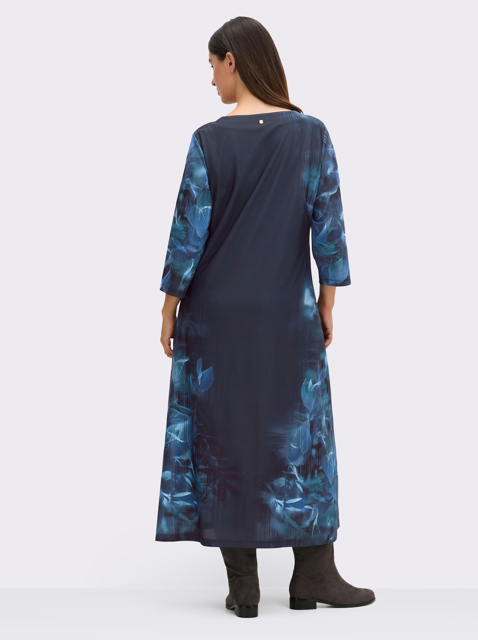 sheego Jerseykleid mit streckendem V-Ausschnitt - tiefblau-bedruckt