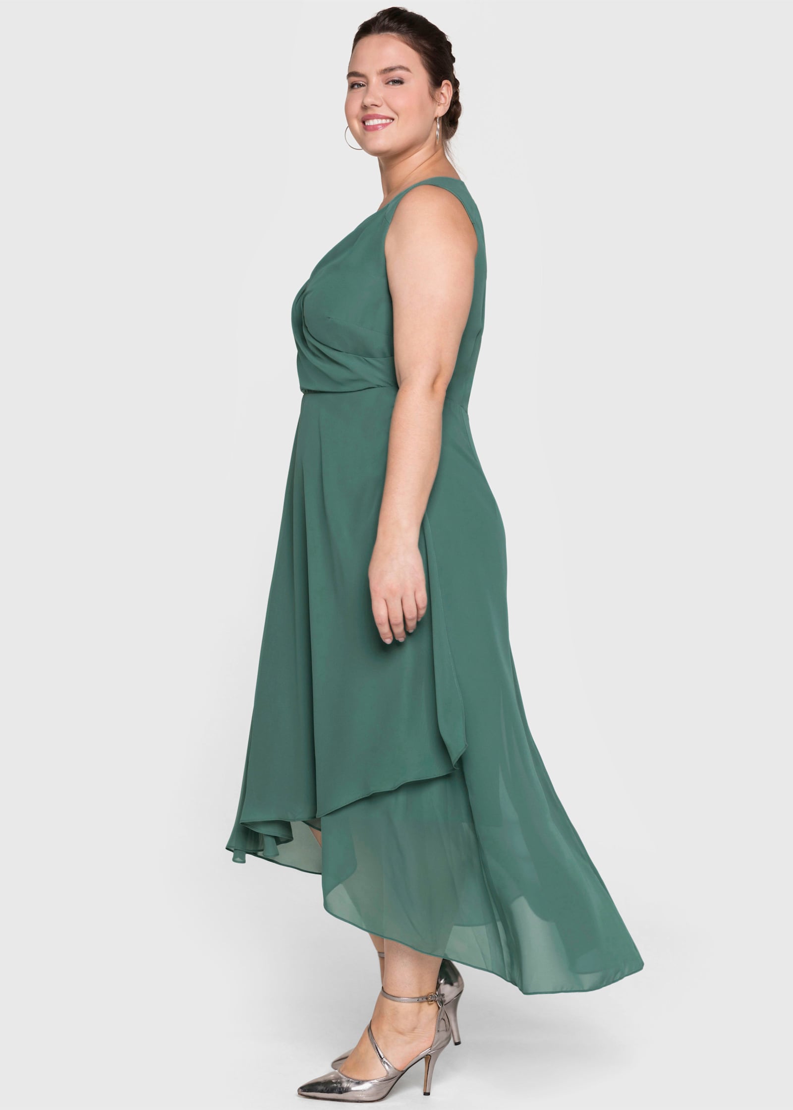 sheego Robe de soirée effet cache-cœur, en mousseline - vert opale