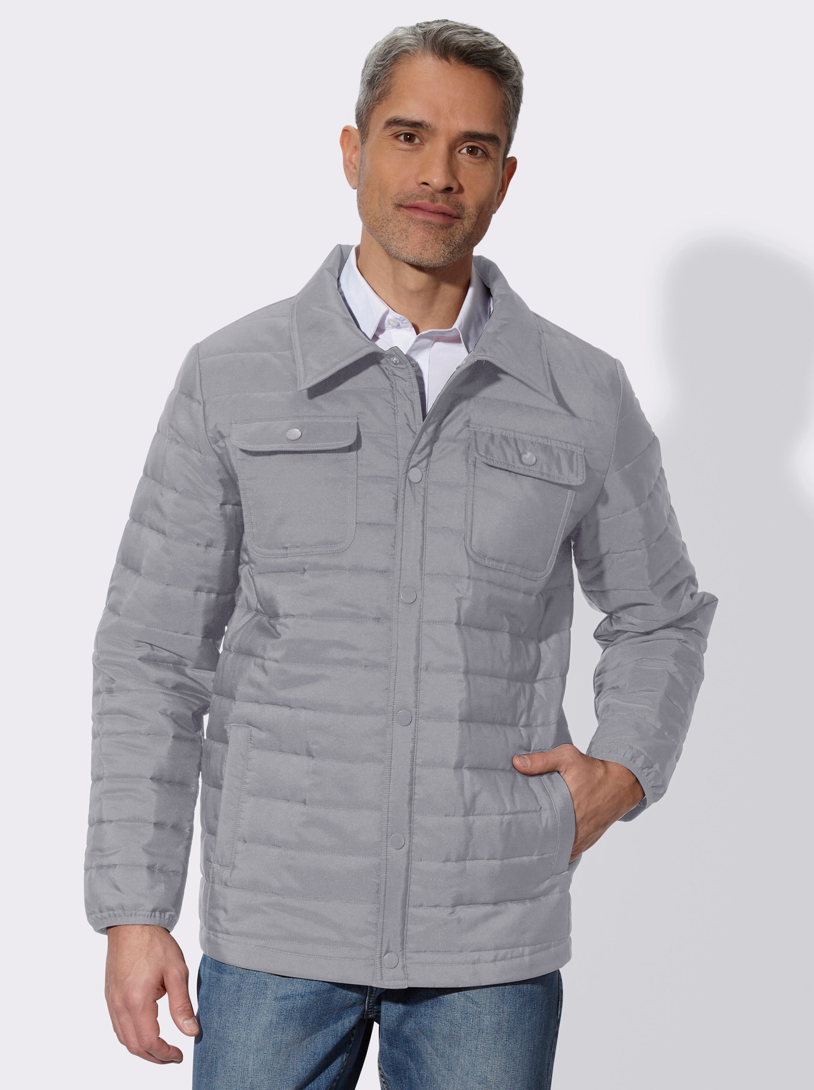 Steppjacke mit Druckknopfleiste - steingrau