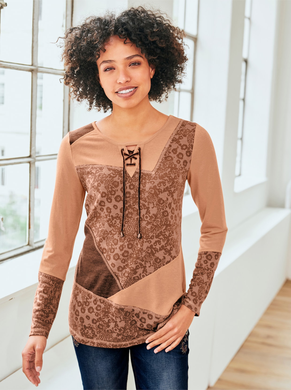 heine Shirt met lange mouwen - camel/bruin gedessineerd