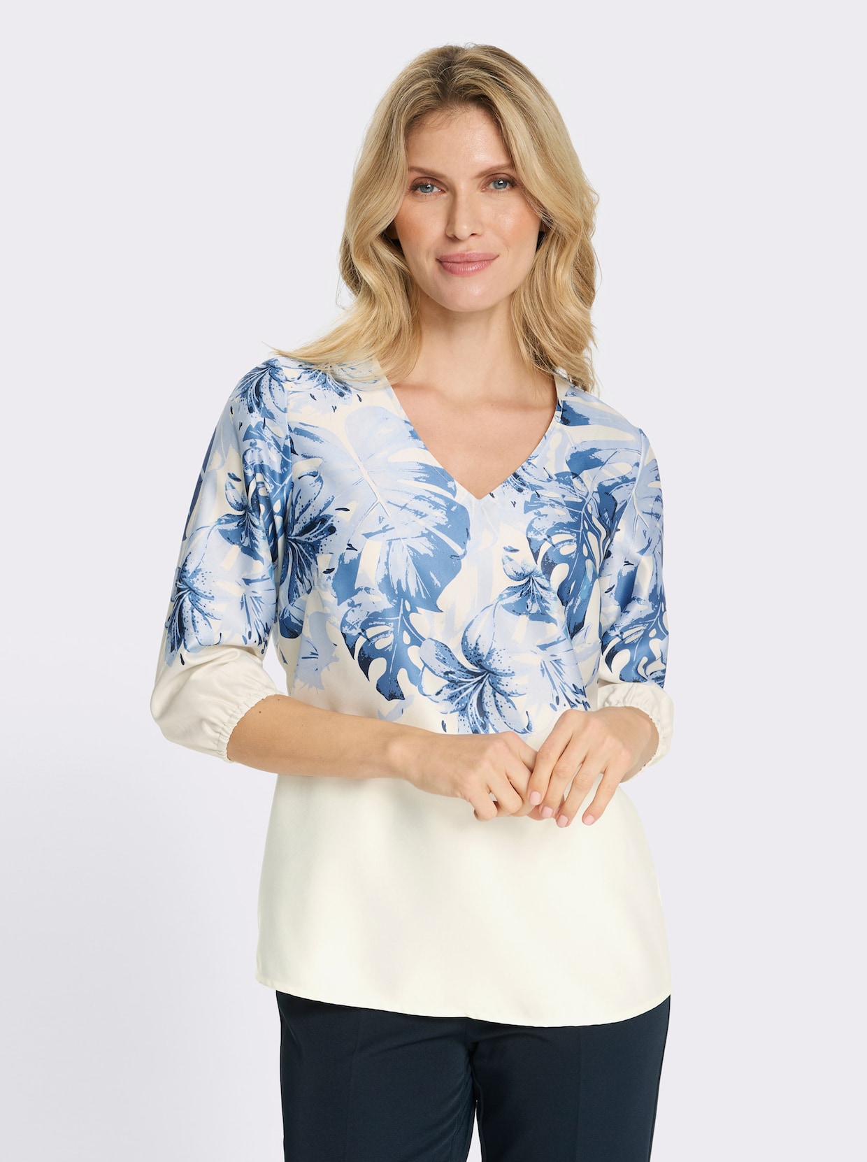 Satinbluse mit elastischen Ärmelabschlüssen - eisblau-champagner-bedruckt