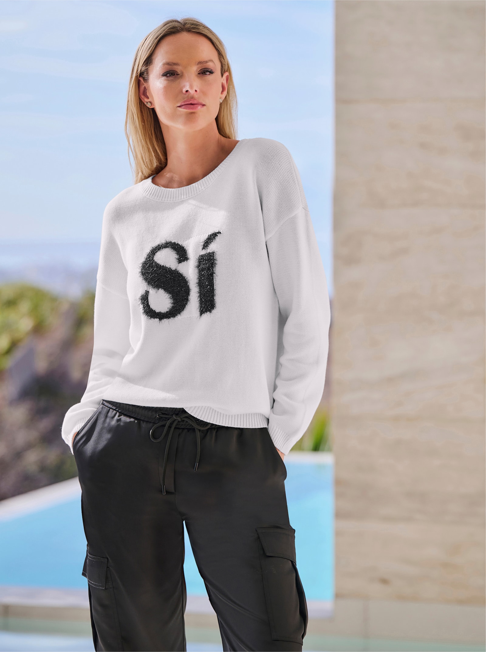 heine Rundhalspullover mit Glitzer-Stickerei - ecru