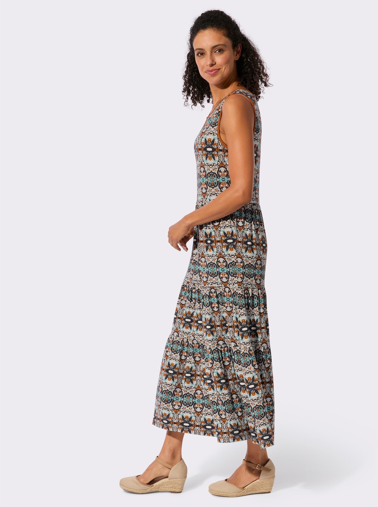 Jerseykleid im Ethnomuster - schwarz-cognac-bedruckt