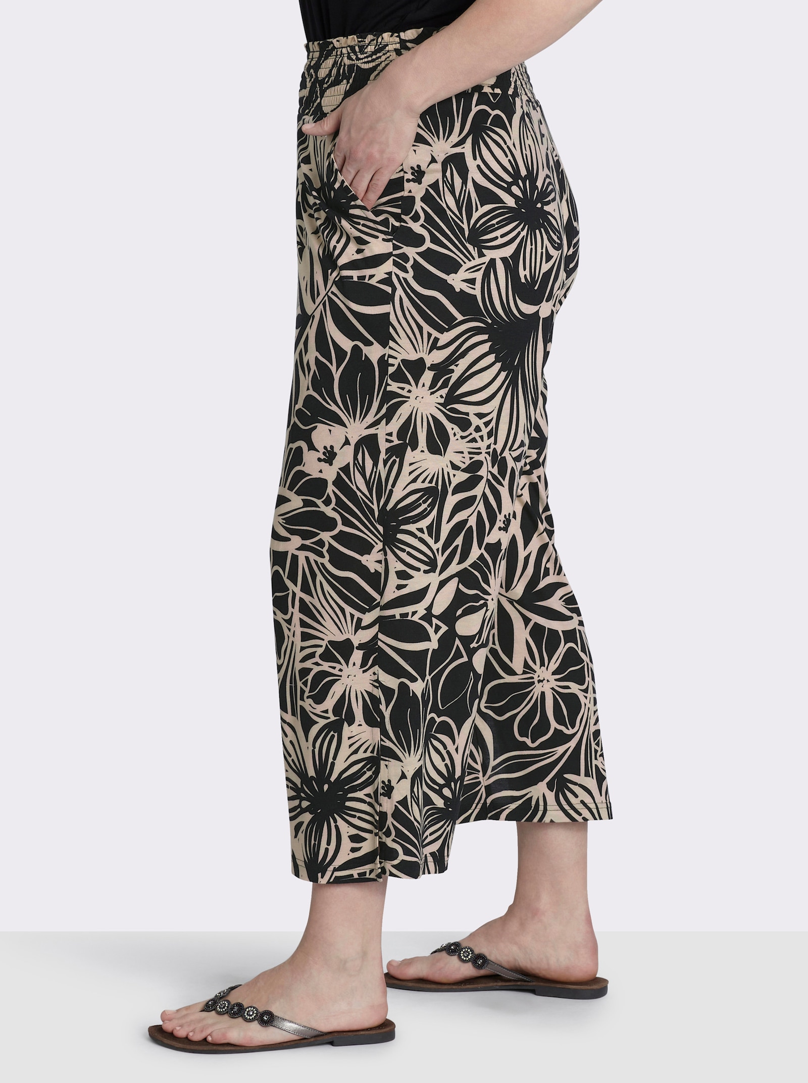 sheego Druckhose In Culotte-Form - schwarz-sand-bedruckt