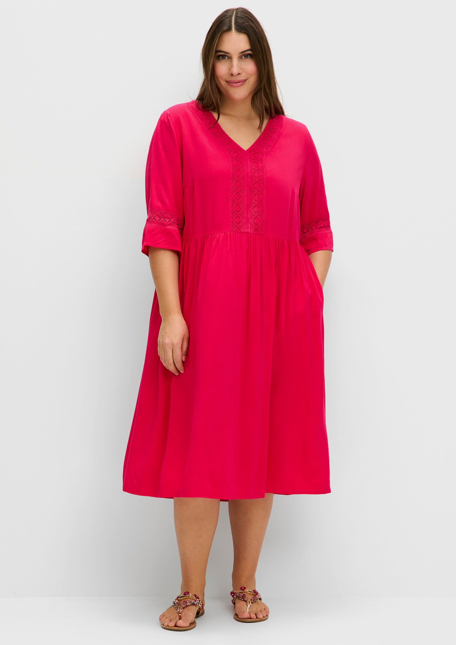 sheego A-Linien-Kleid mit Häkelspitze - pink