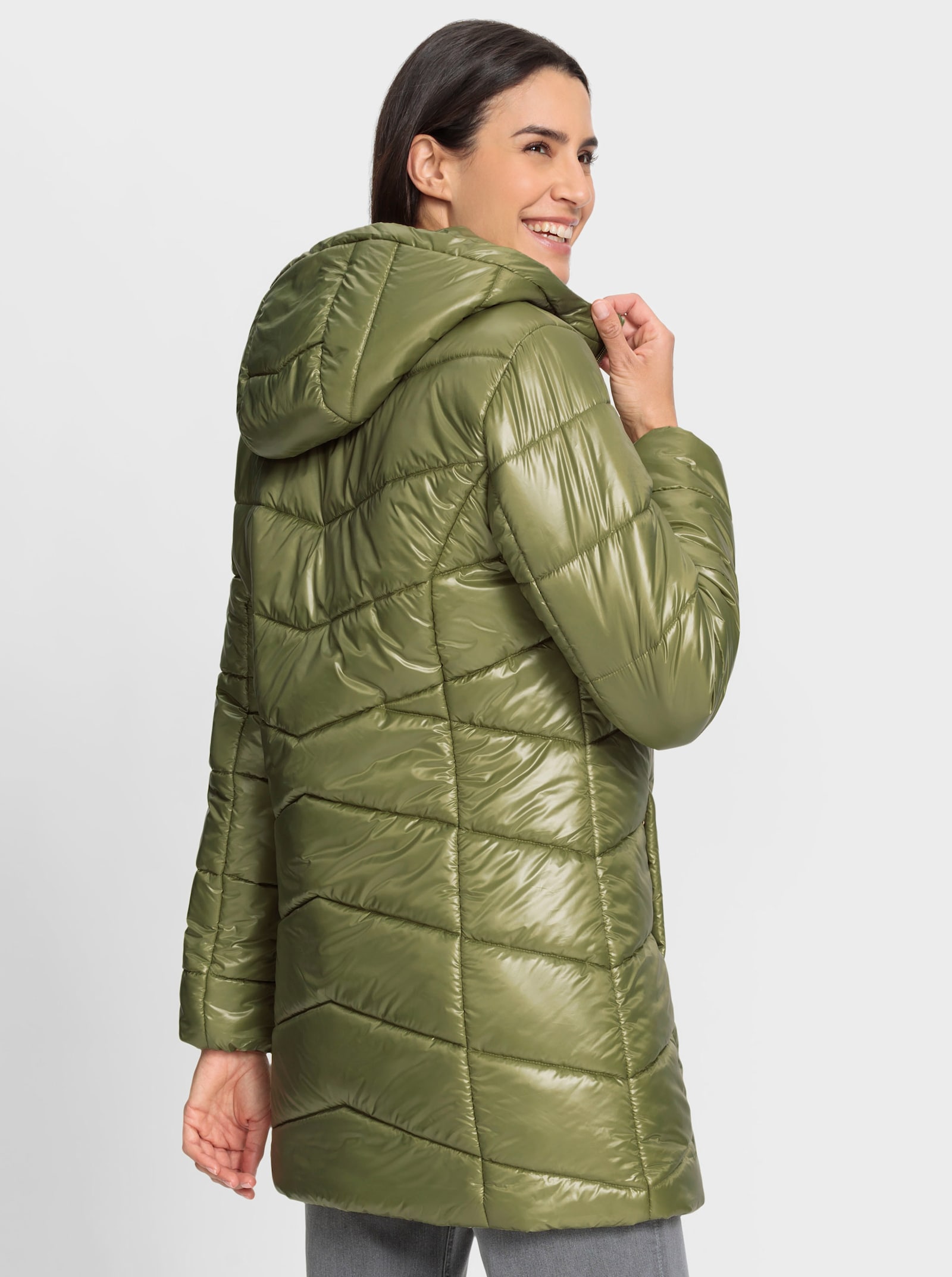 Dlouhá bunda s prošívaným vzorem - rákosová