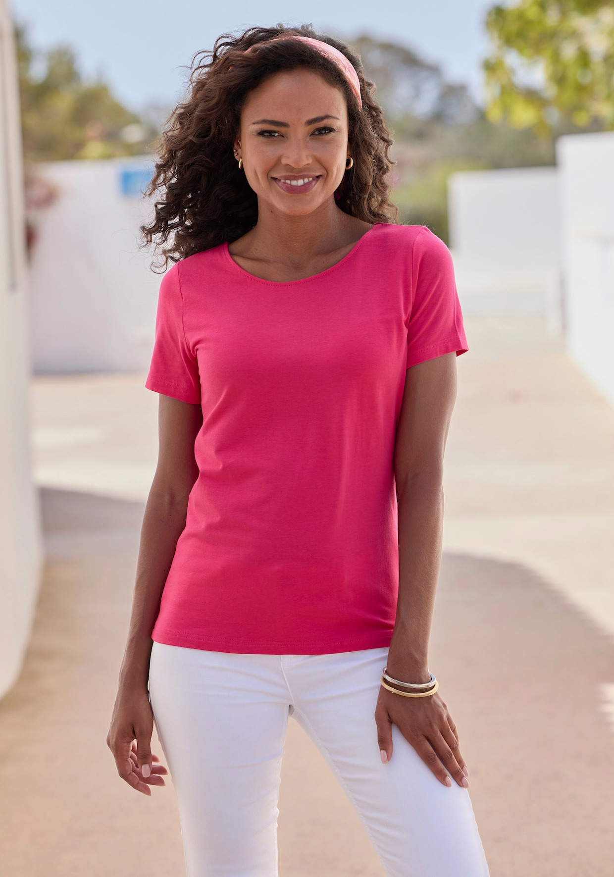 LASCANA T-shirt - hibiscus, navy