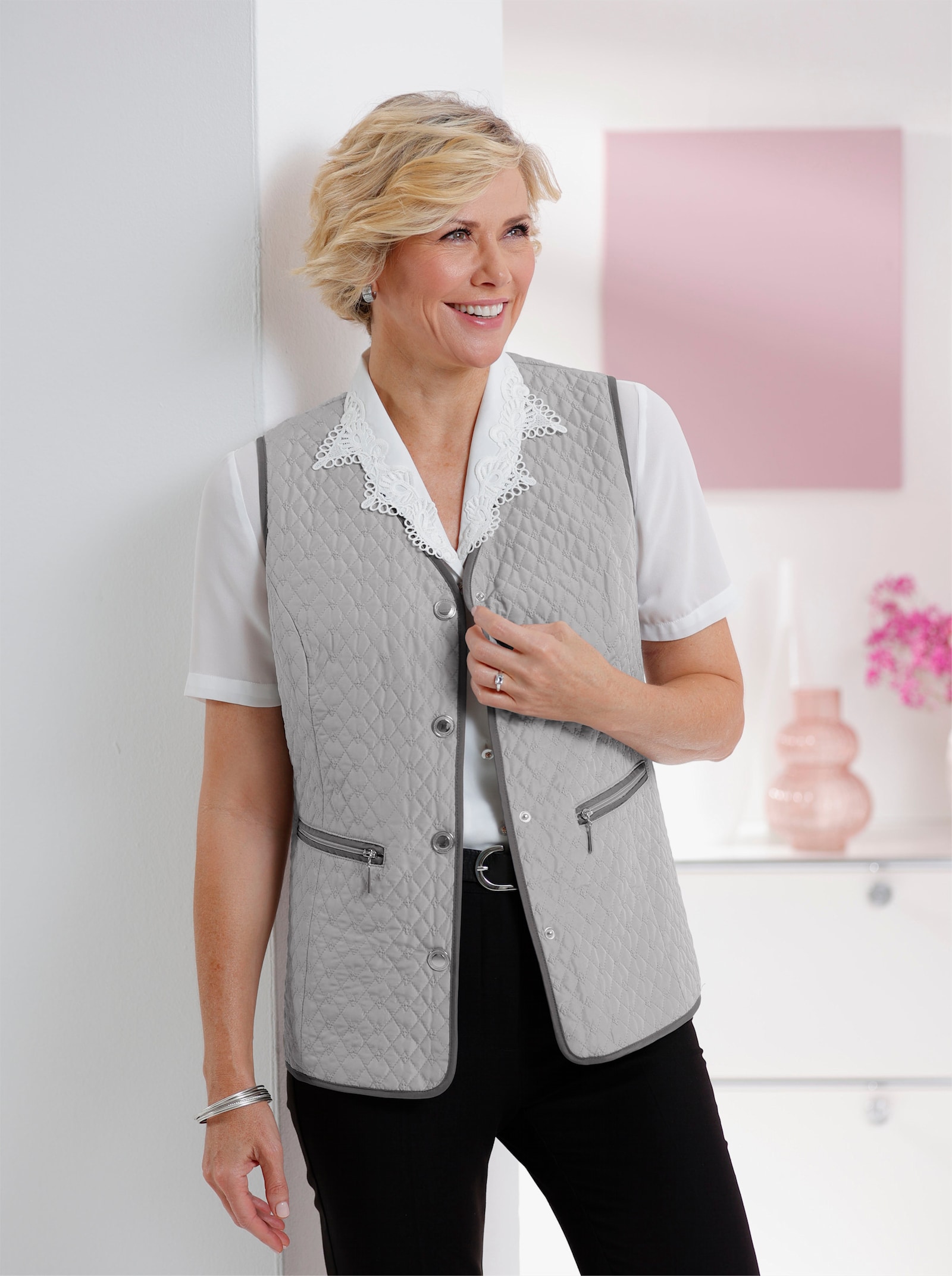 Steppweste in pflegeleichter Qualität - steingrau