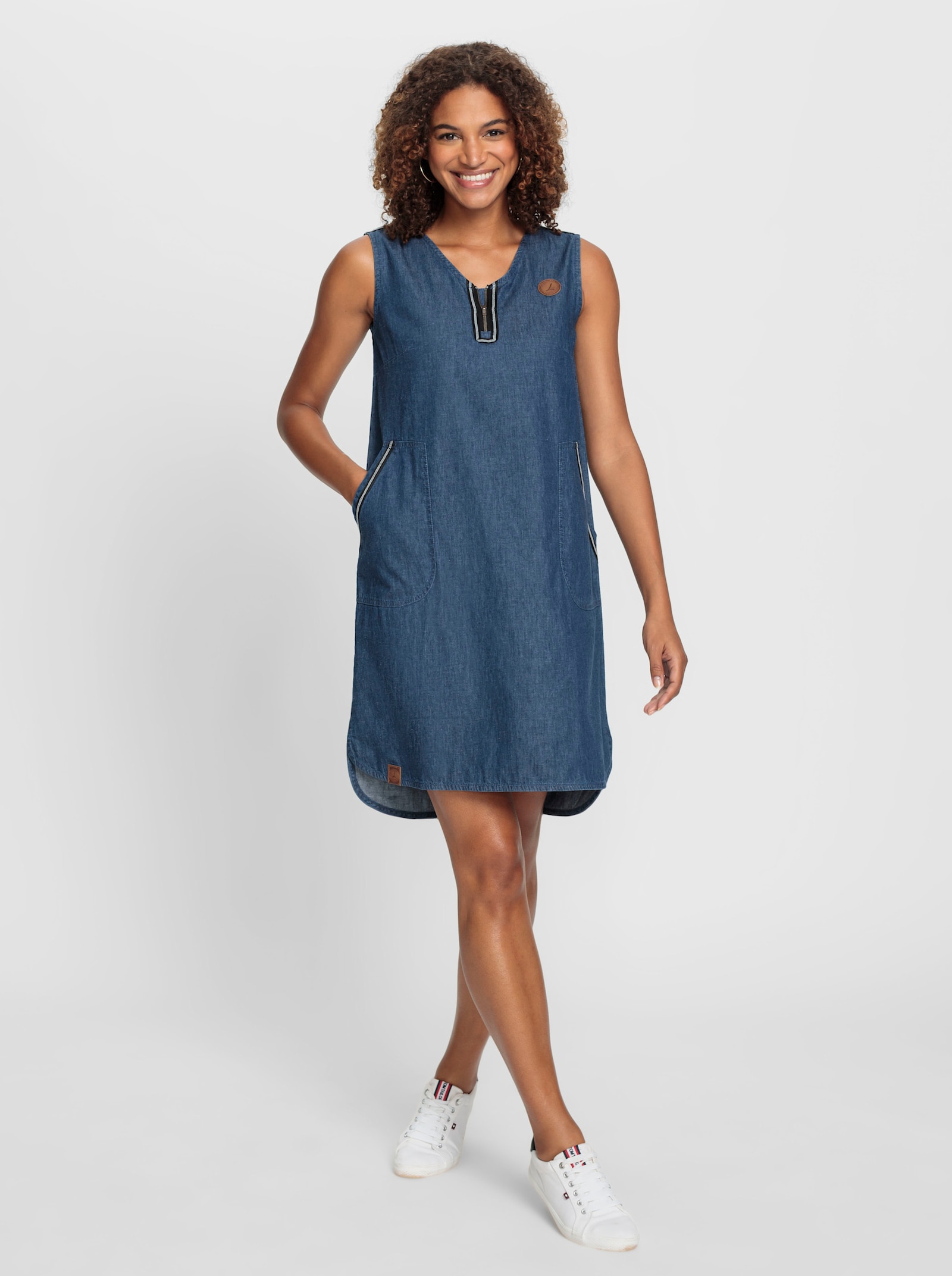 Jeanskleid mit hinten verlängertem Saum - blue-stone-washed