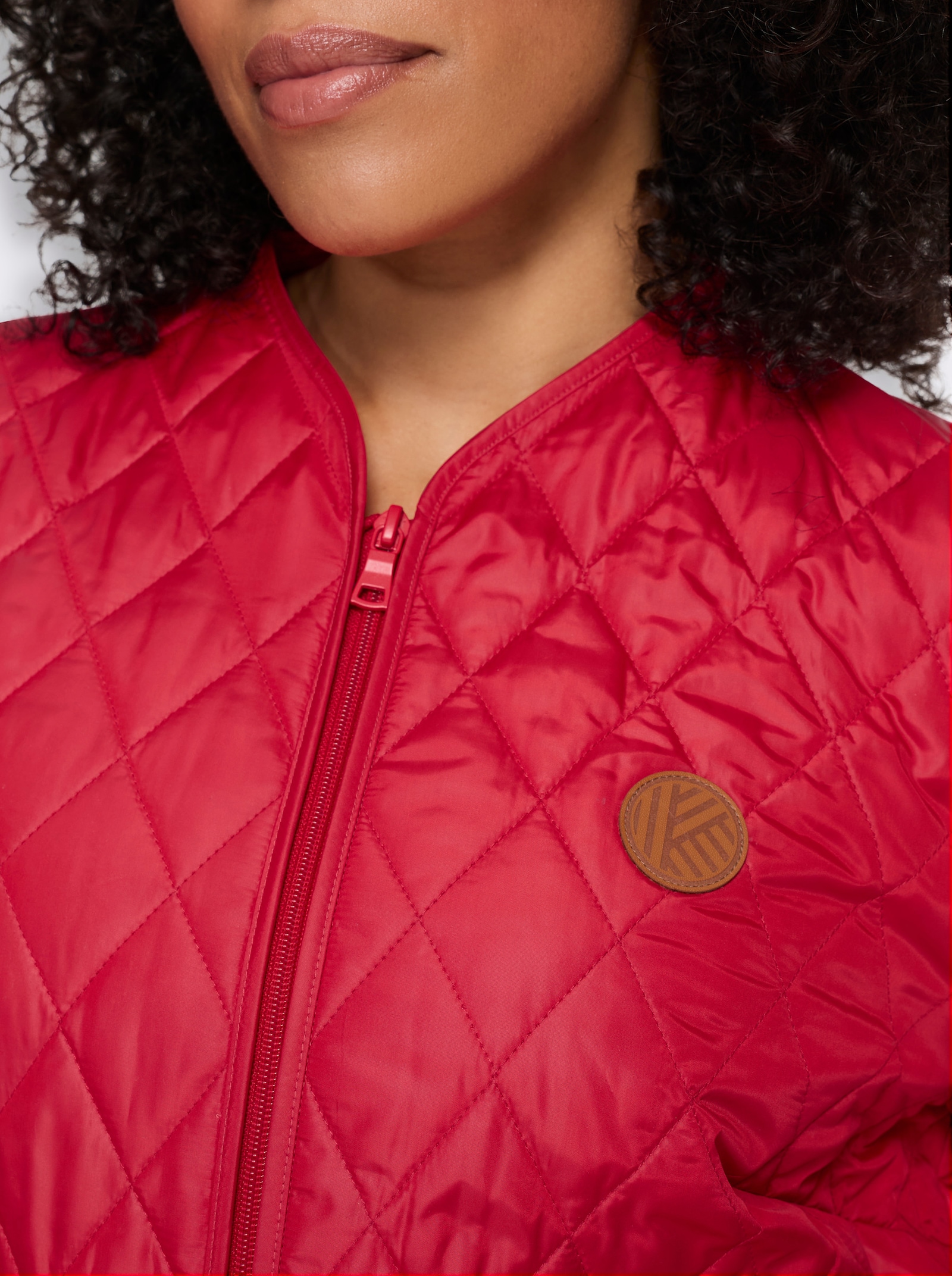 Steppjacke mit V-Ausschnitt - rot