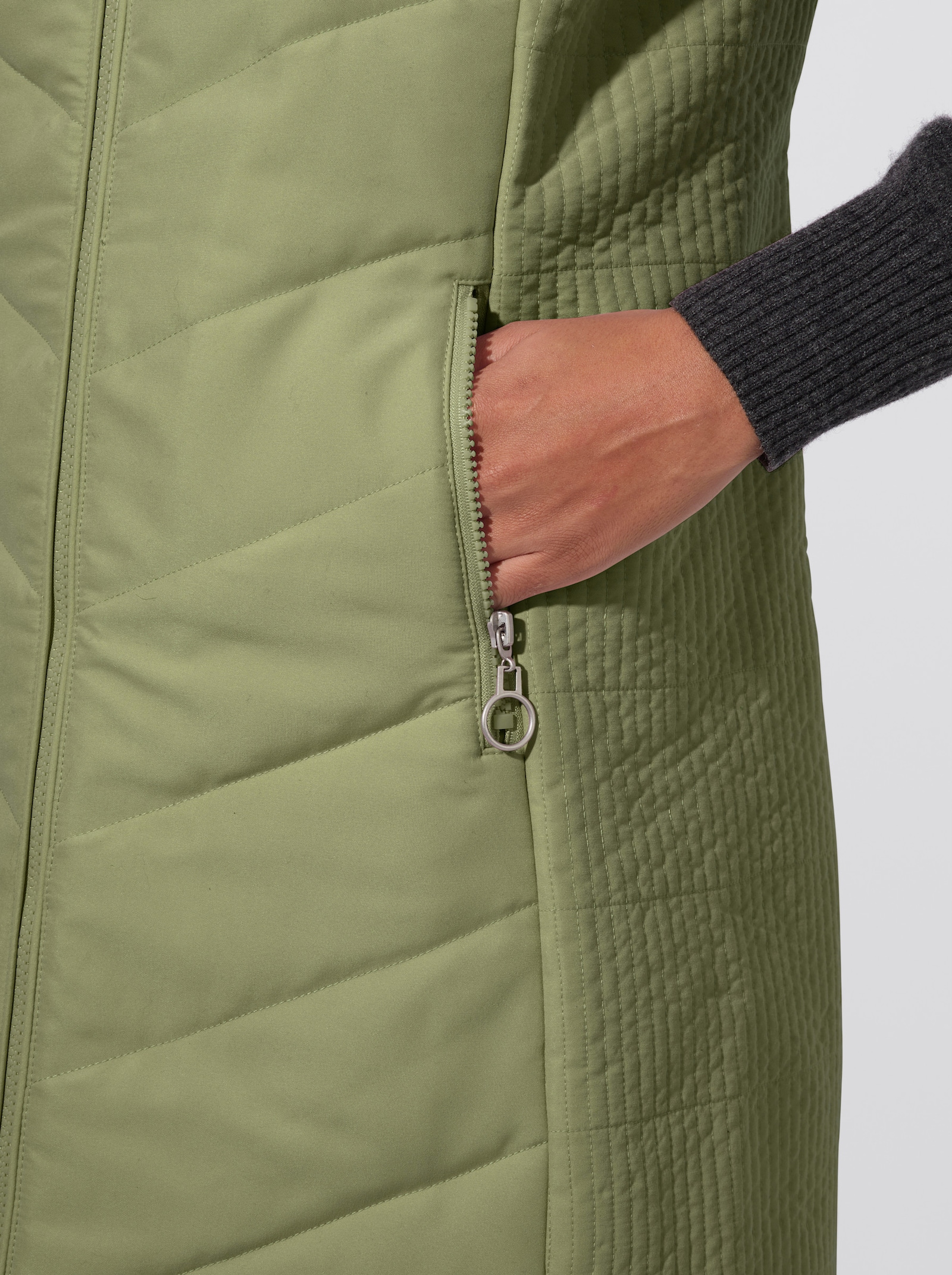  Longweste mit Reißverschluss-Taschen - schilf