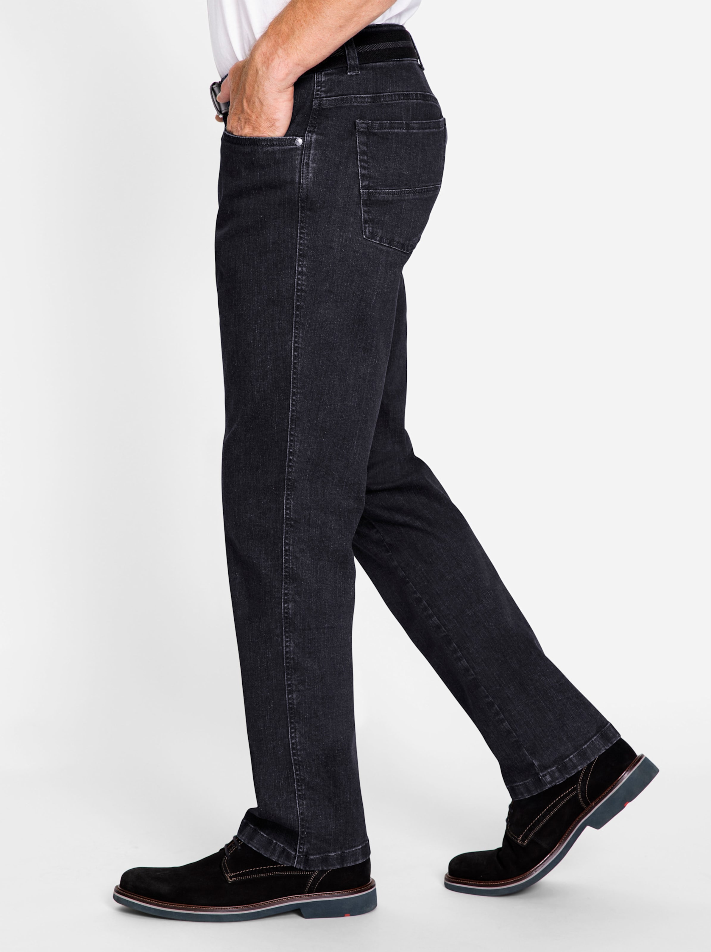 Weich und günstig Kaufen-Jeans in blue-black von heine. Jeans in blue-black von heine <![CDATA[Der Kultklassiker! Authentische Jeans aus dem Hause Brühl. Durch die High-Stretch-Qualität fühlt sie sich schon beim Anziehen wie perfekt auf Sie zugeschnitten an. Angenehm weich und