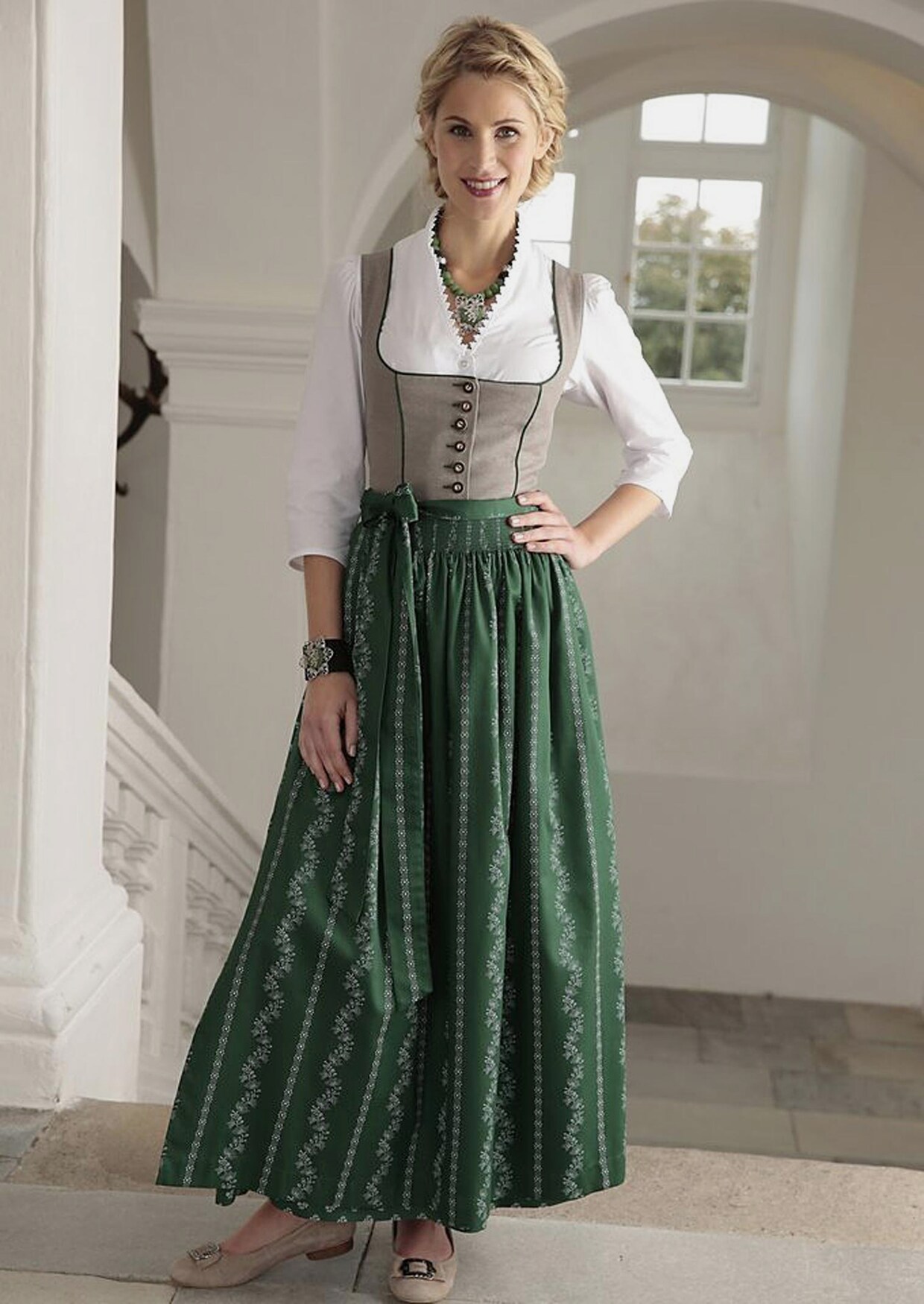 Turi Landhaus Dirndl - natur-tannengrün