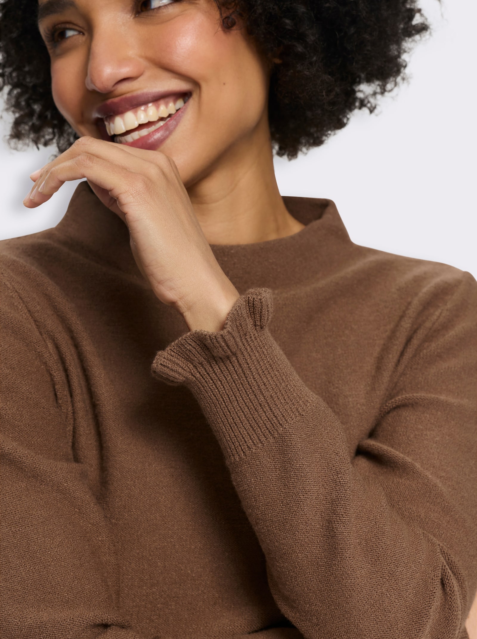 heine Pullover mit Rüschen - braun