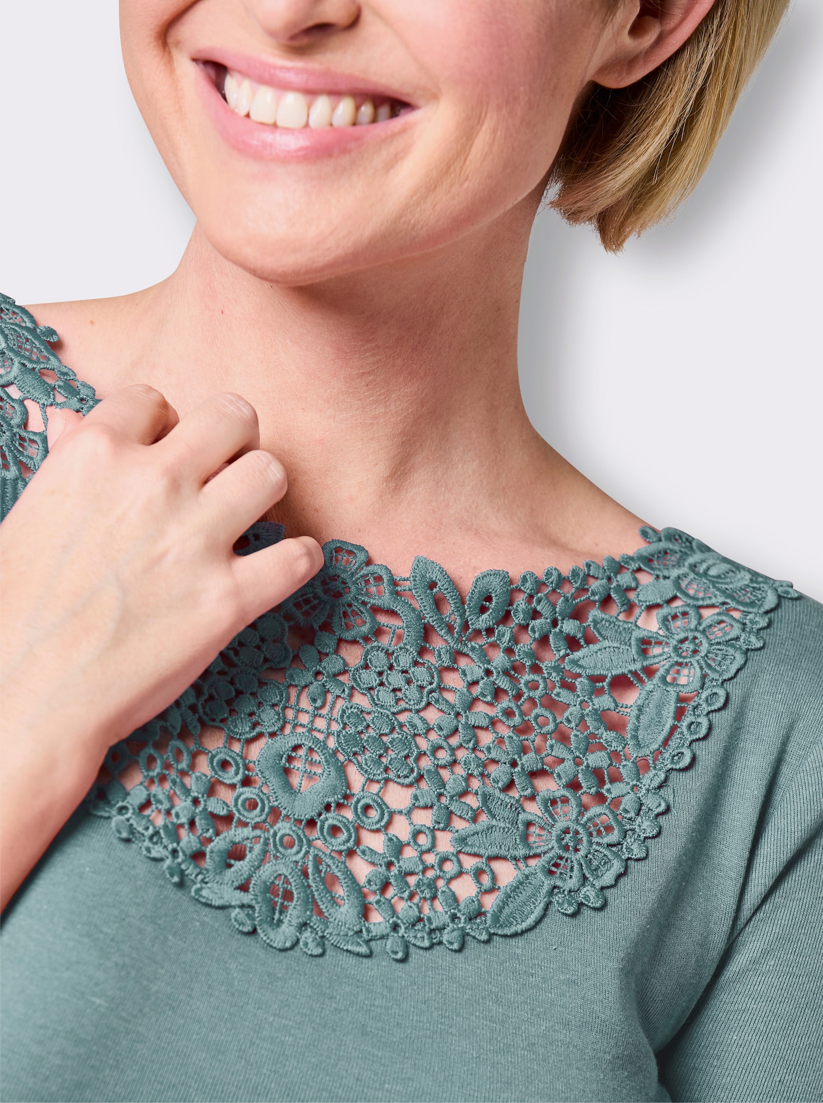 wäschepur Blazershirt met bloemenkant - jade