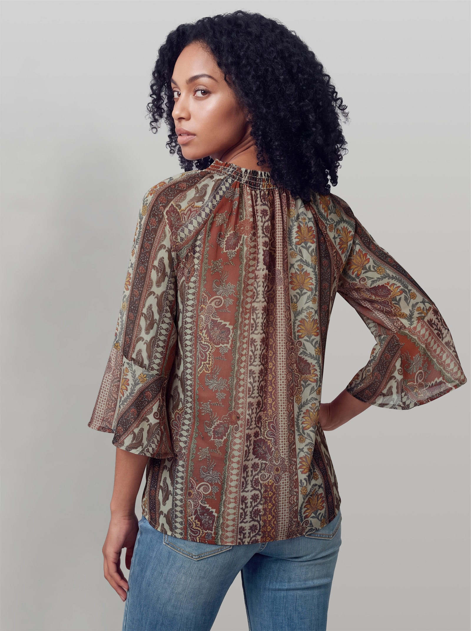 heine Chiffonbluse mit Volantärmel - sand-rostrot-bedruckt