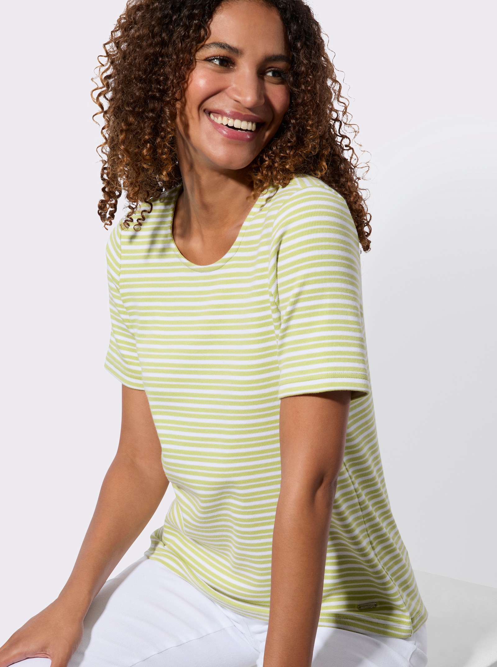 Streifenshirt in Baumwoll-Stretch-Qualität - lindgrün-weiß-gestreift