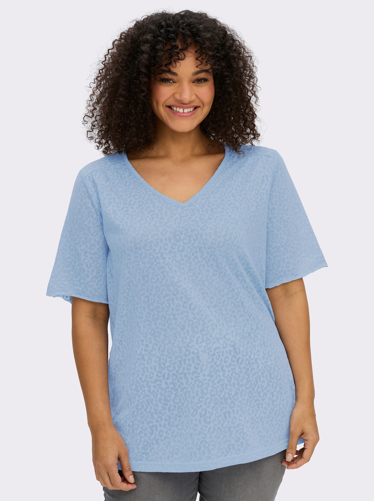 sheego V-Shirt in Ausbrenner-Optik - eisblau