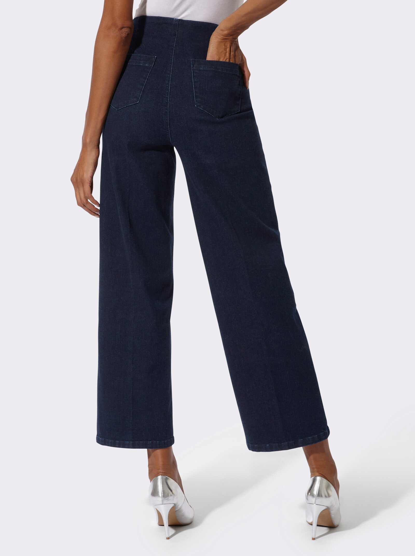 Schlupfjeans mit weiten Beinen - dark blue