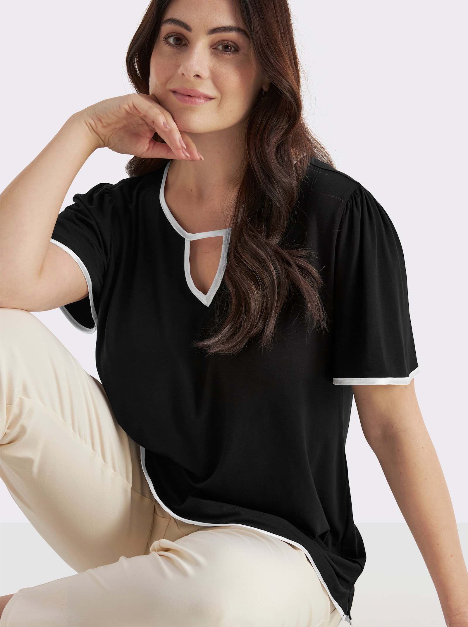 sheego Shirt in licht uitlopend model - zwart/champagne