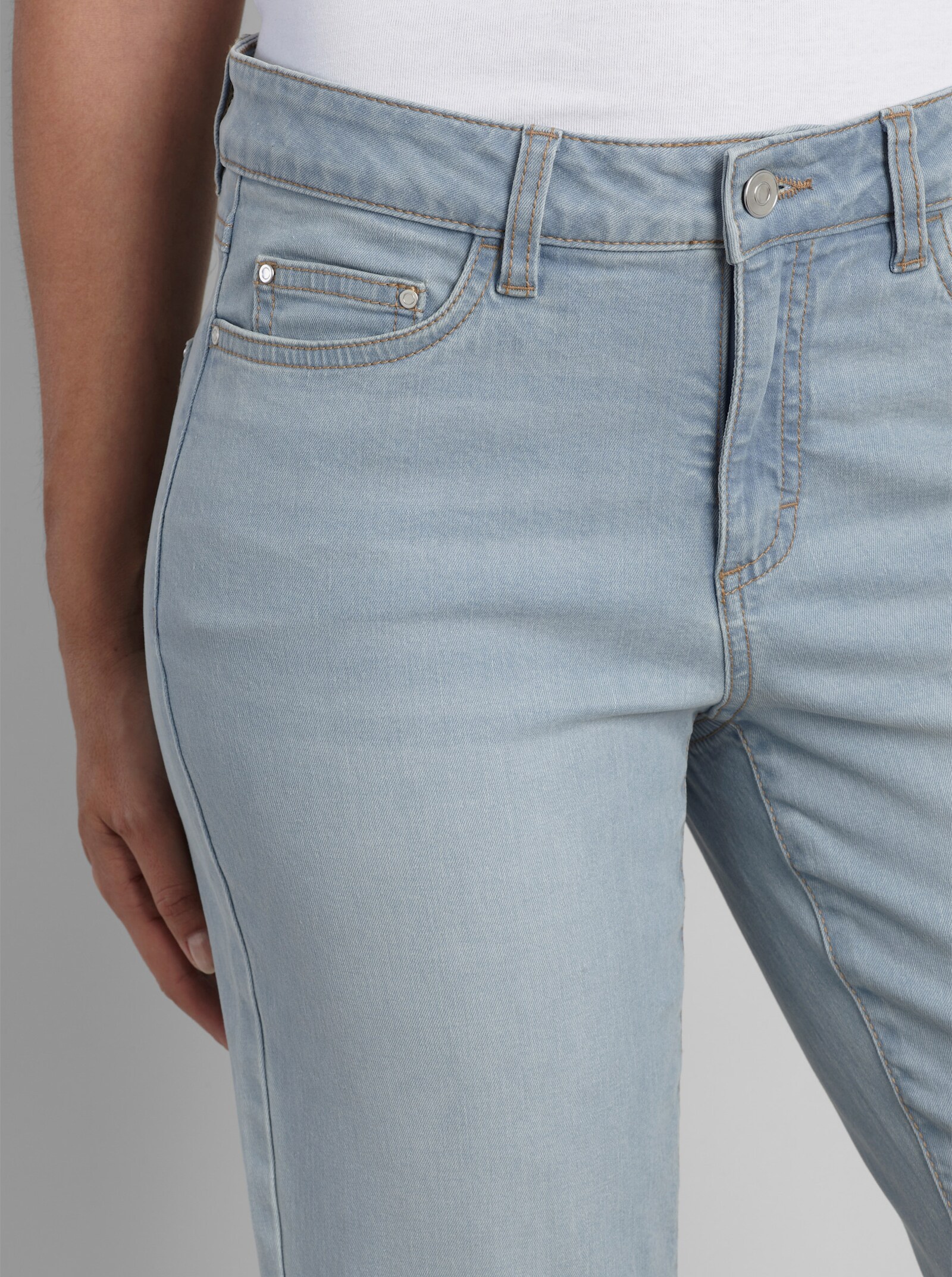 heine 5-Pocket-Jeans mit weitem Bein - blue-bleached
