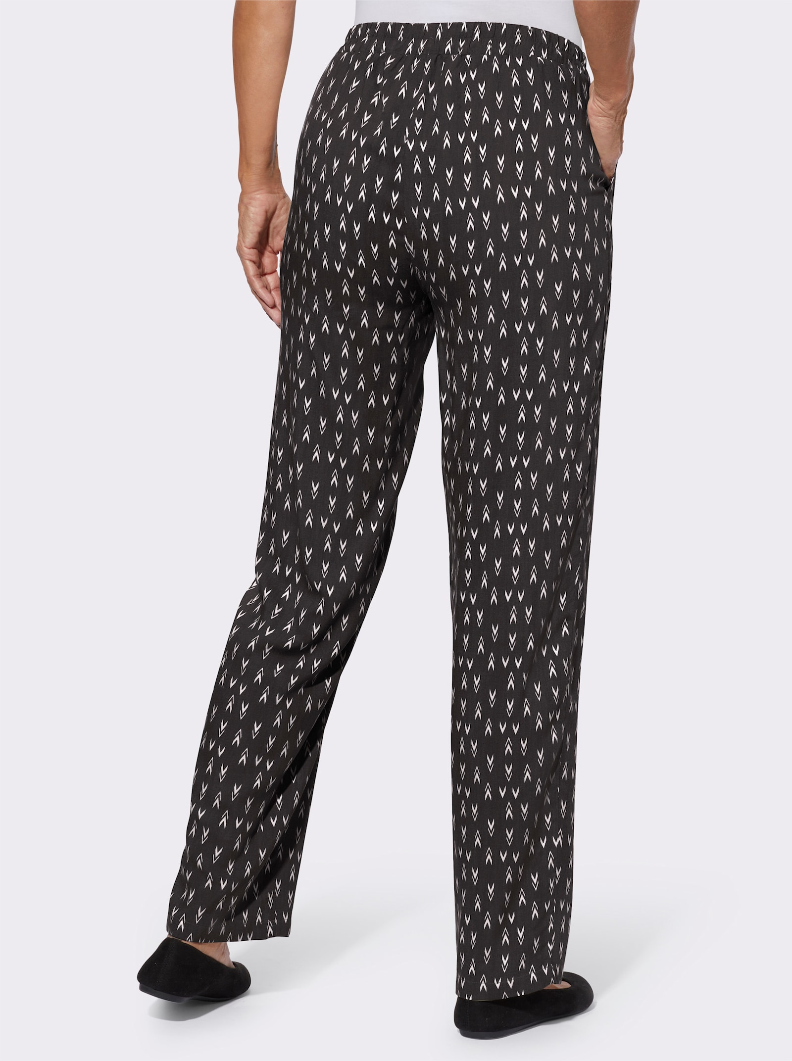 Freizeithose mit zwei Taschen, gemustert - schwarz-ecru-bedruckt