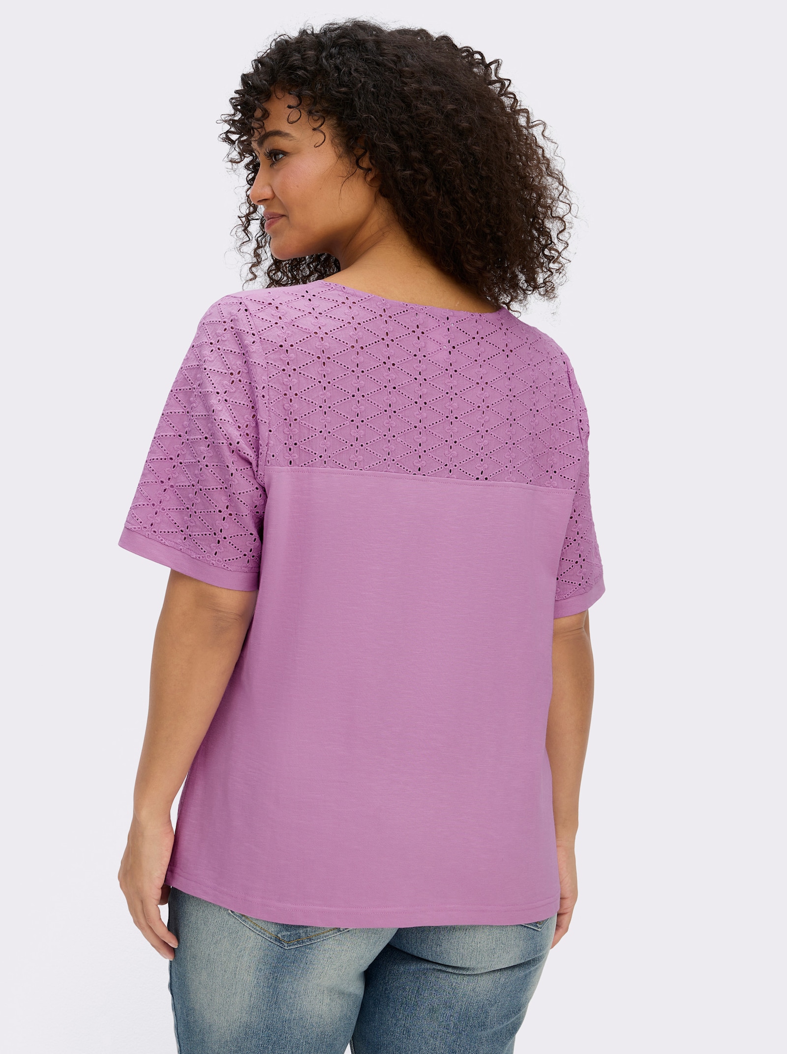 sheego by Joe Browns Shirt met V-hals, ajourwerk en schulprand - orchidee