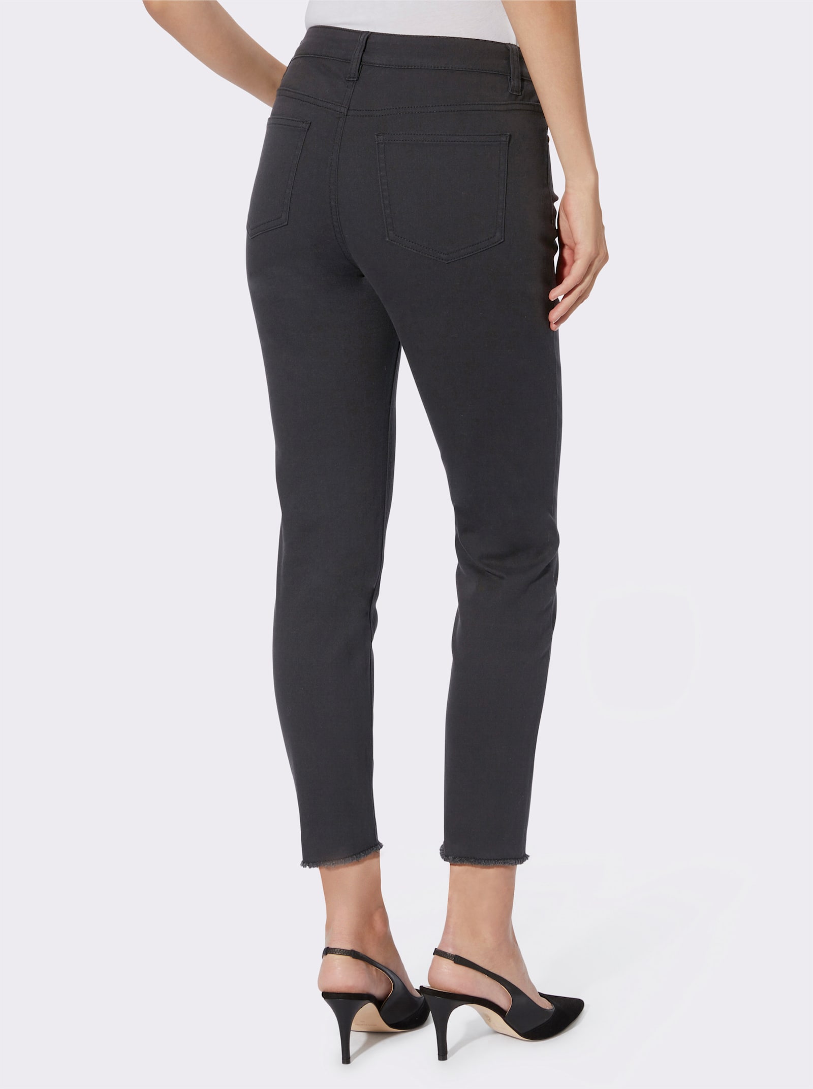 heine Skinny Jeans mit Fransen am Saum - schwarz