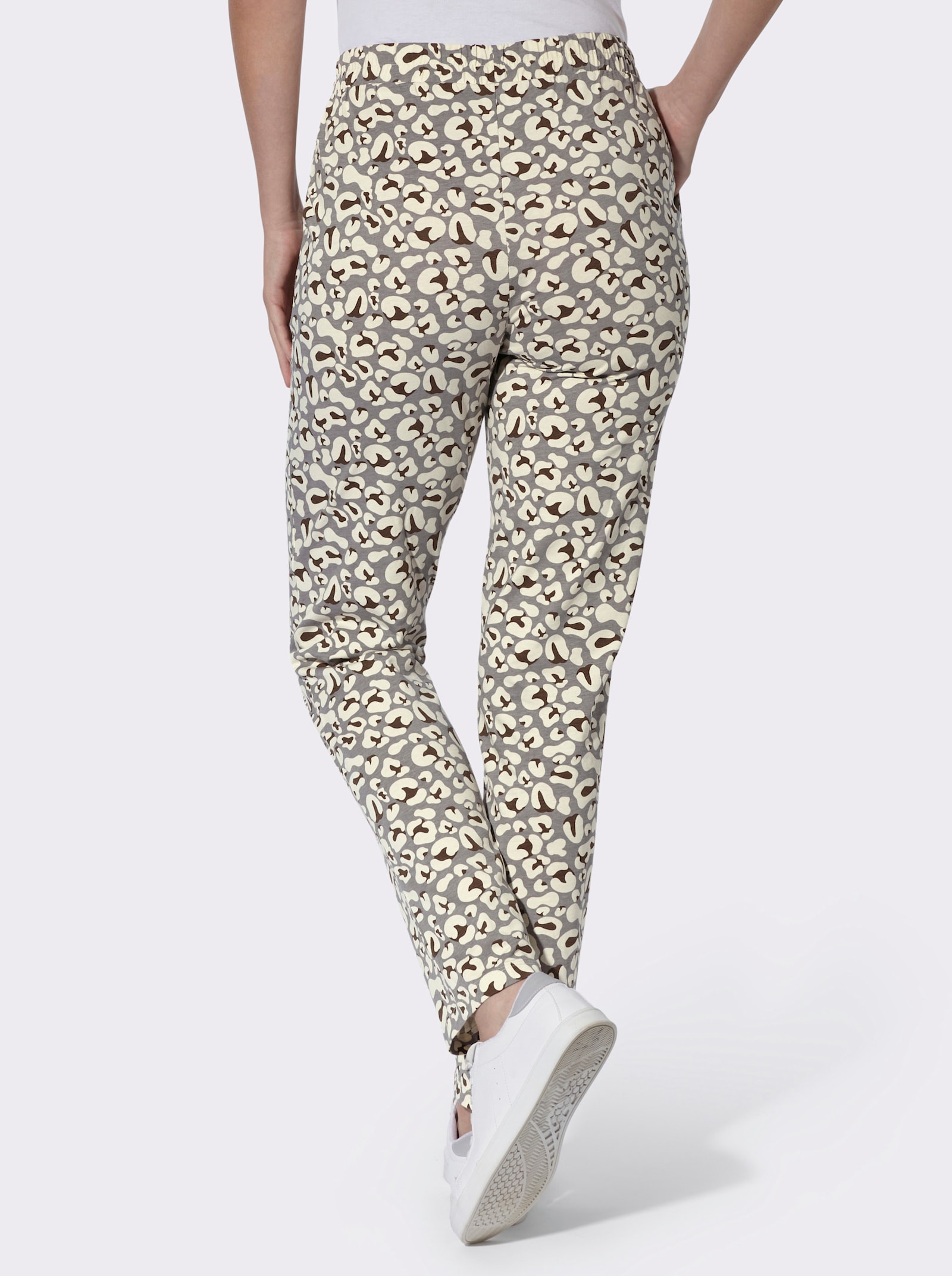 Freizeithose im Leo-Print - grau-bedruckt
