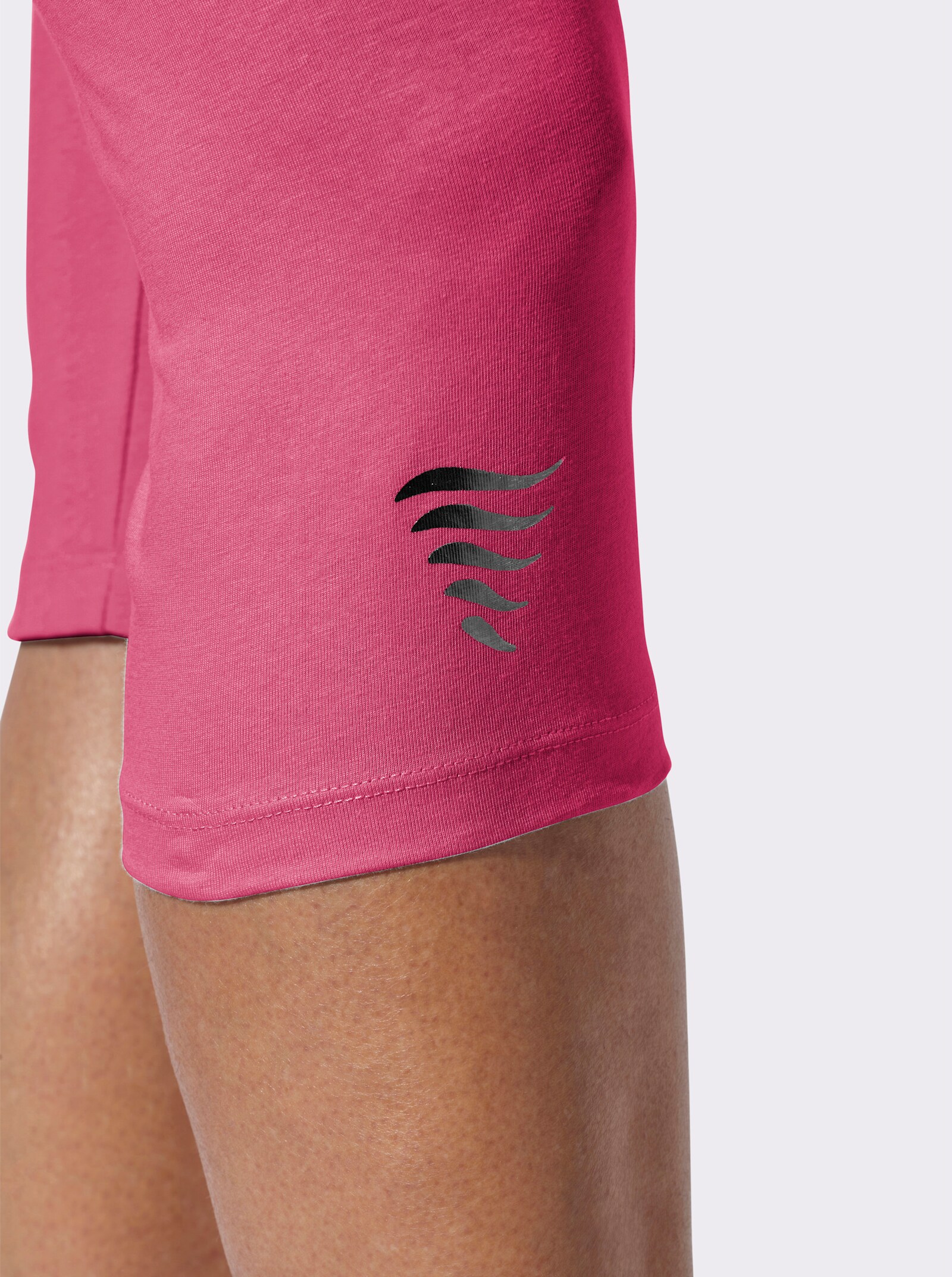 Caprileggings mit silberfarbenem Folien-Print - fuchsia + schwarz