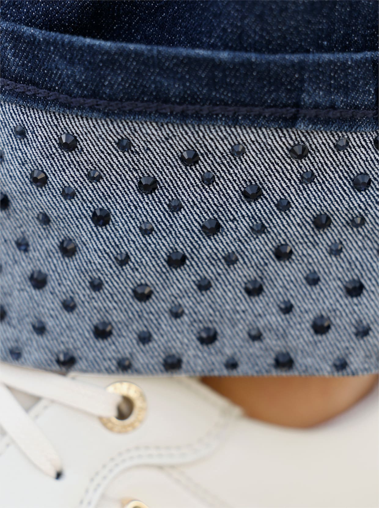 Jeans mit funkelnden Ziersteinchen - dark blue