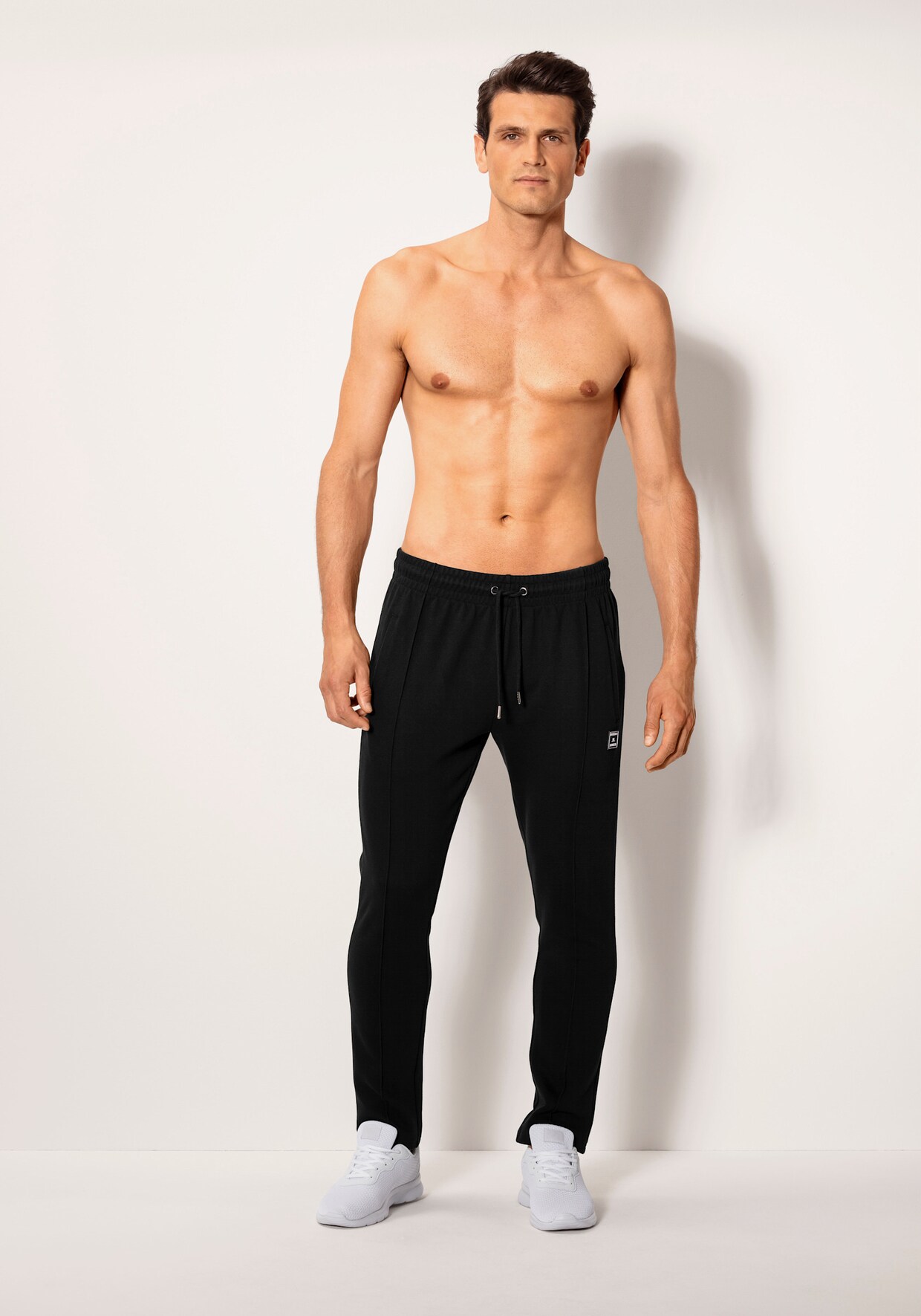 AUTHENTIC LE JOGGER Loungehose - schwarz