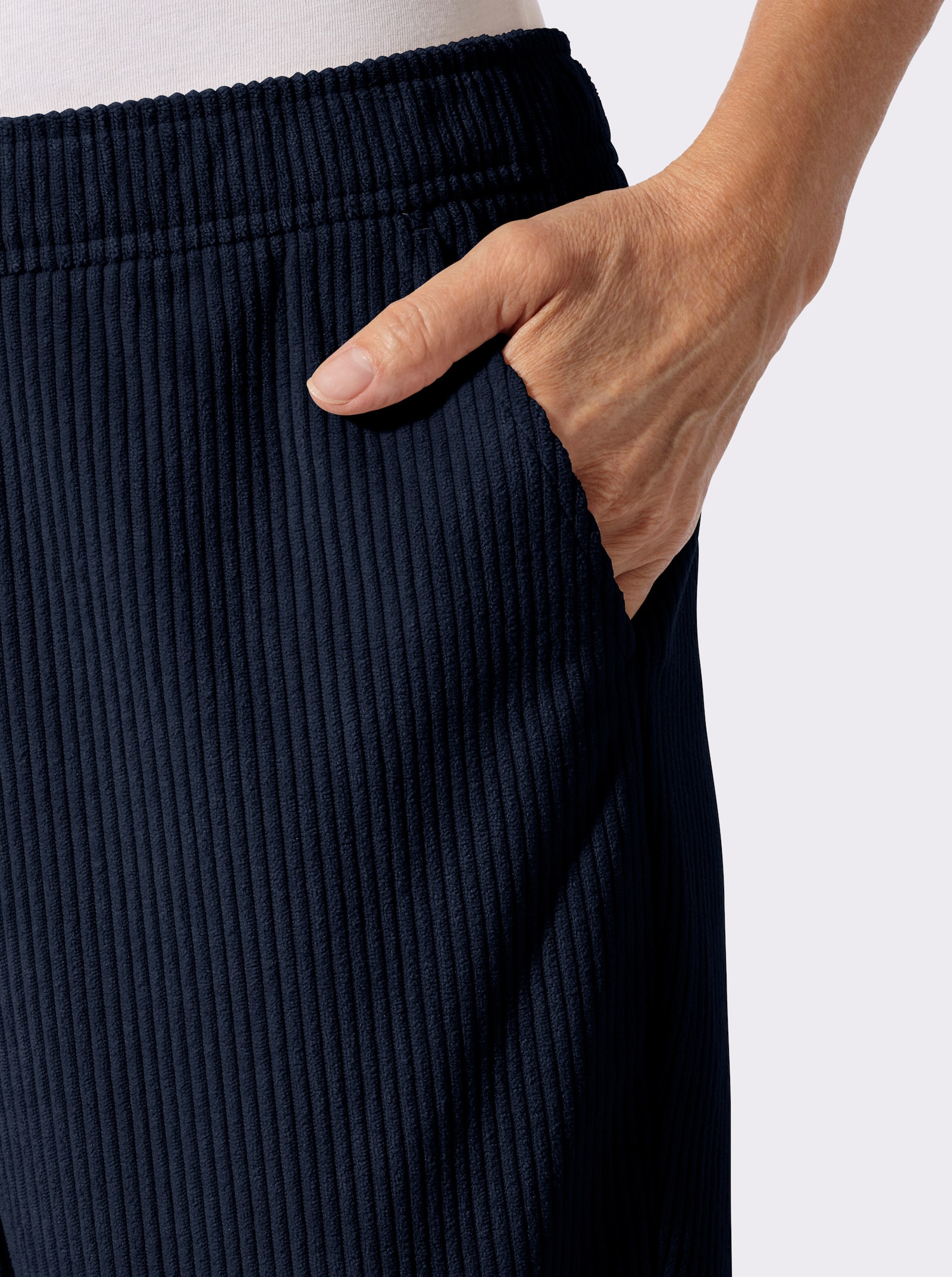 Cordhose mit Rundum-Dehnbund - marine