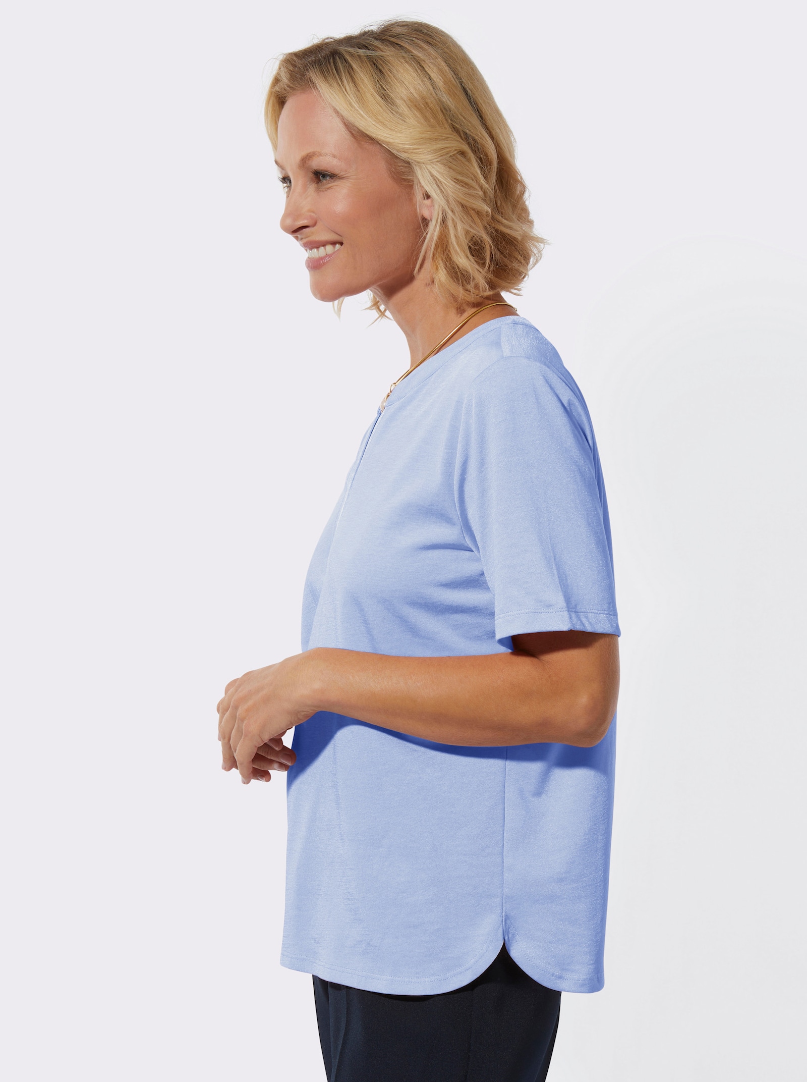 Kurzarmshirt in formstabiler Jersey-Qualität - eisblau