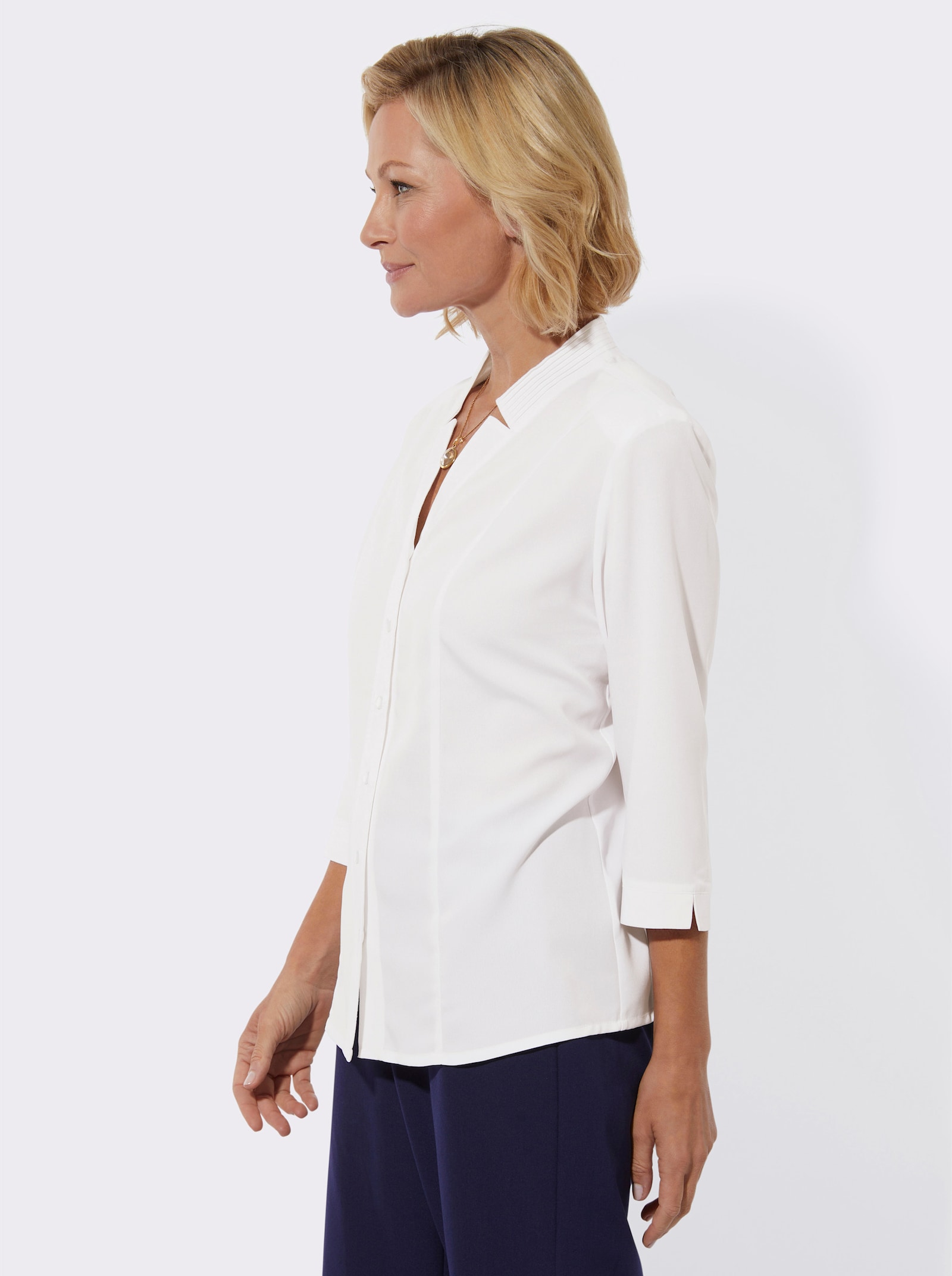 Crêpebluse mit Schulterpolstern - ecru