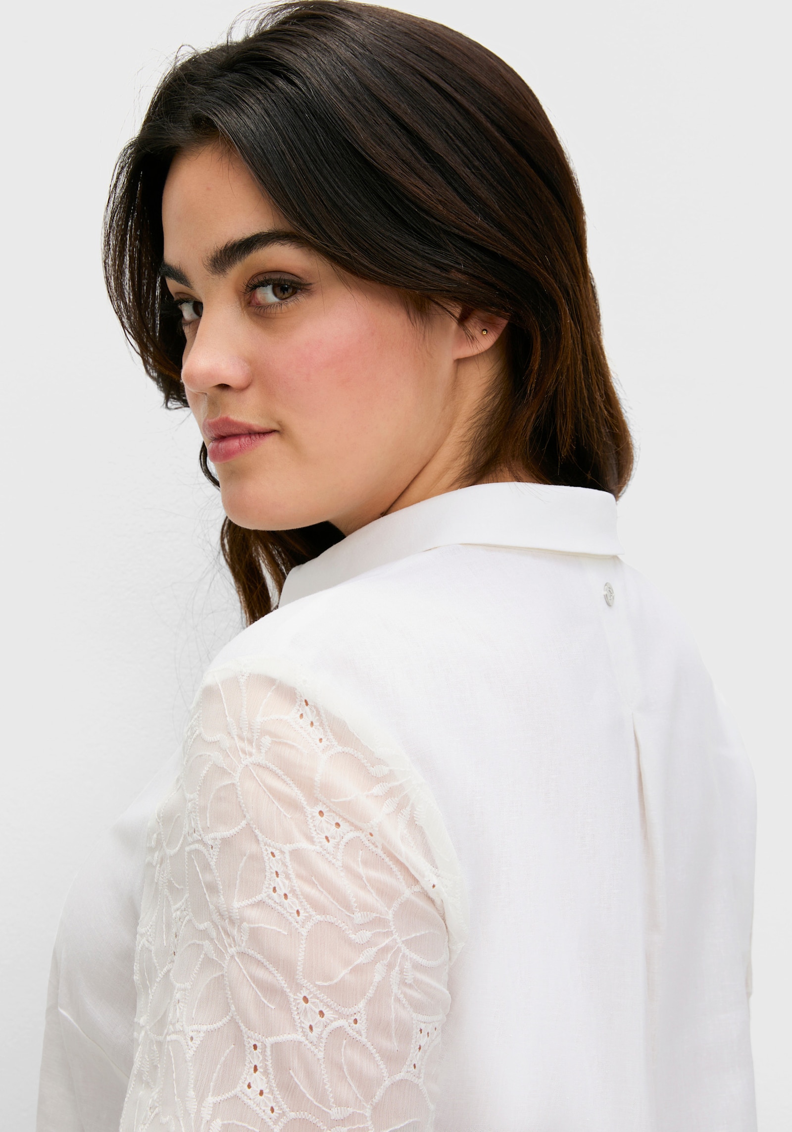 sheego Hemdbluse mit Spitze an den Ärmeln - ecru