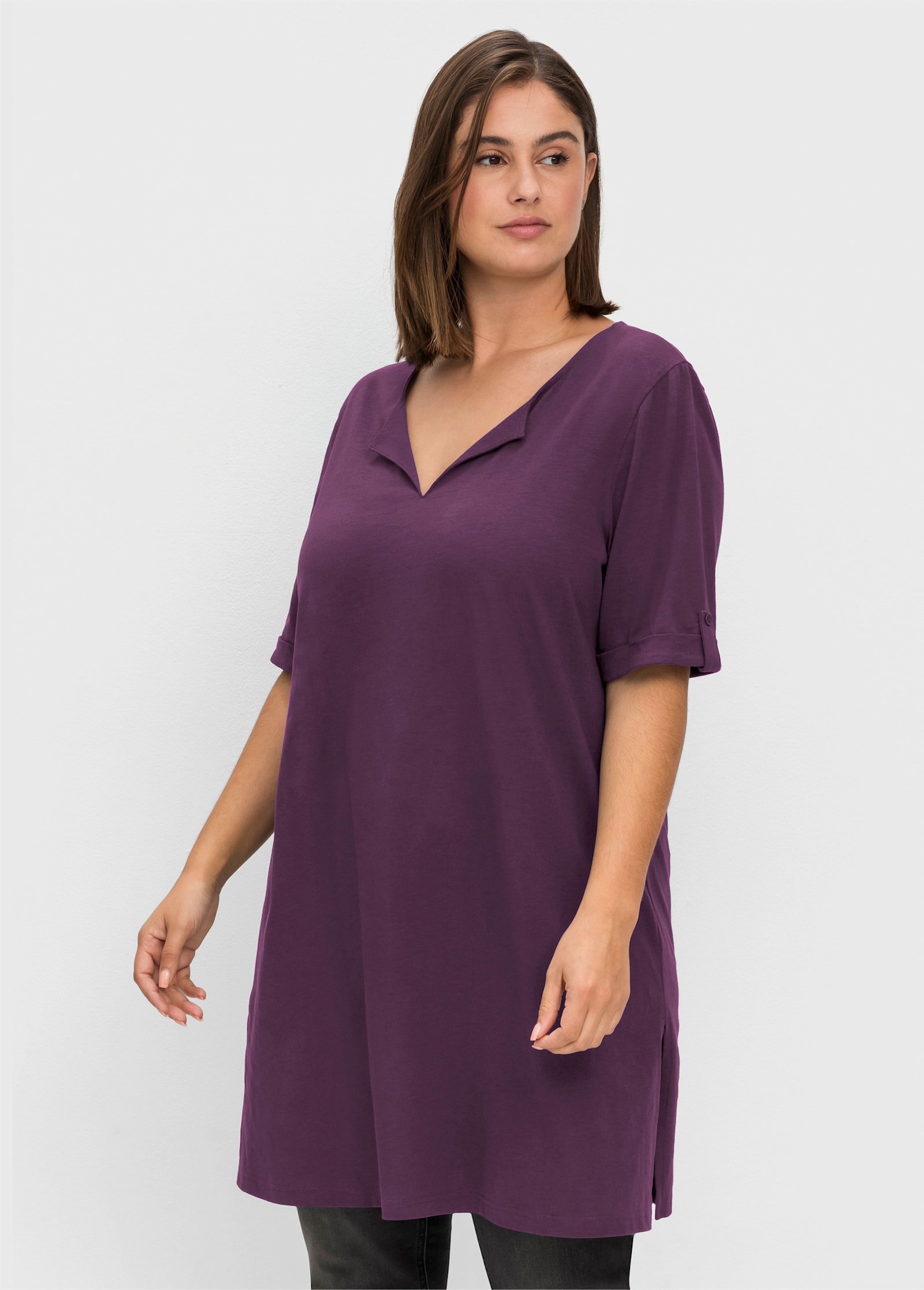 sheego Longshirt mit geschlitztem Ausschnitt - traube