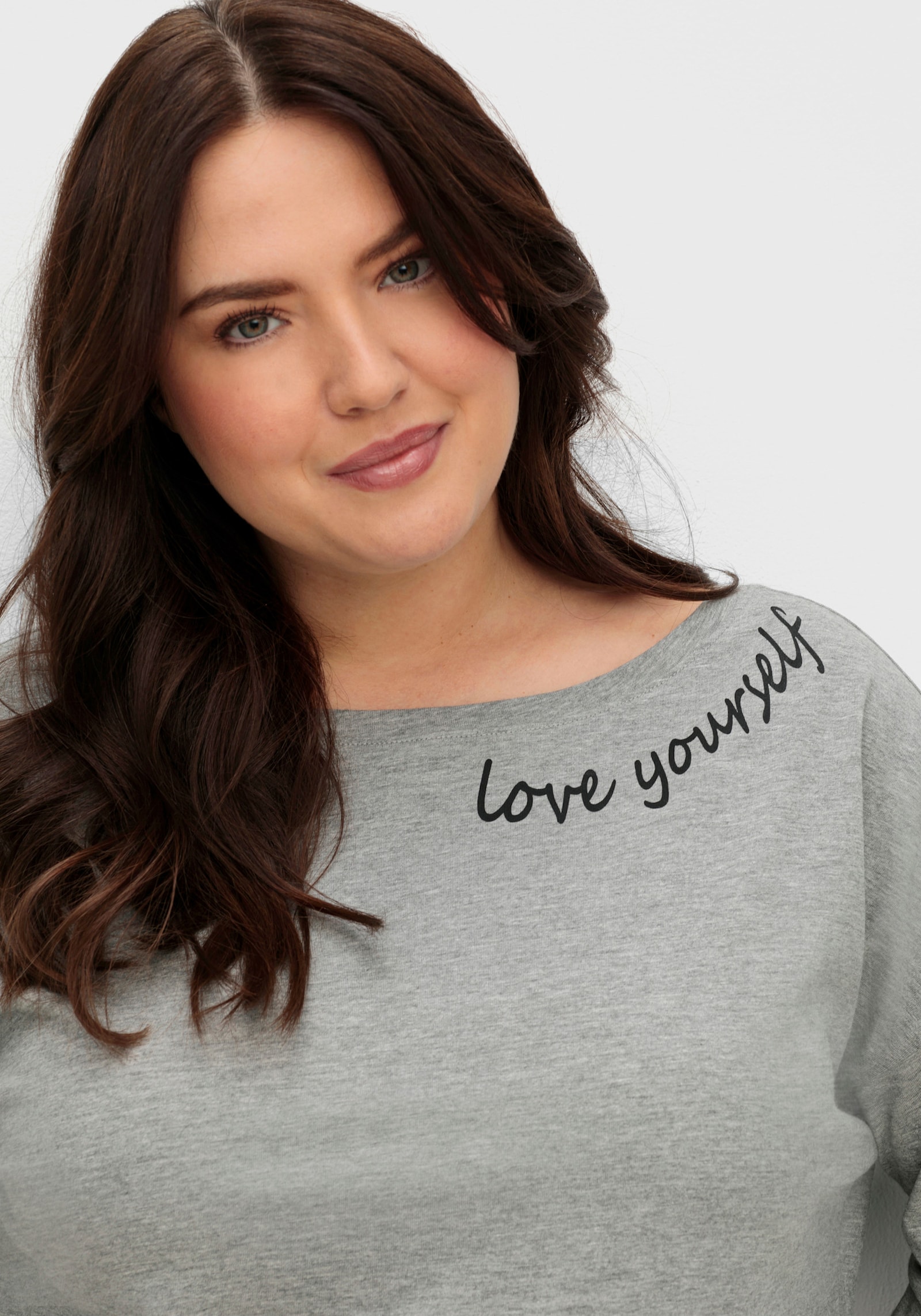 sheego Oversize-Shirt mit Wordingprint - grau meliert