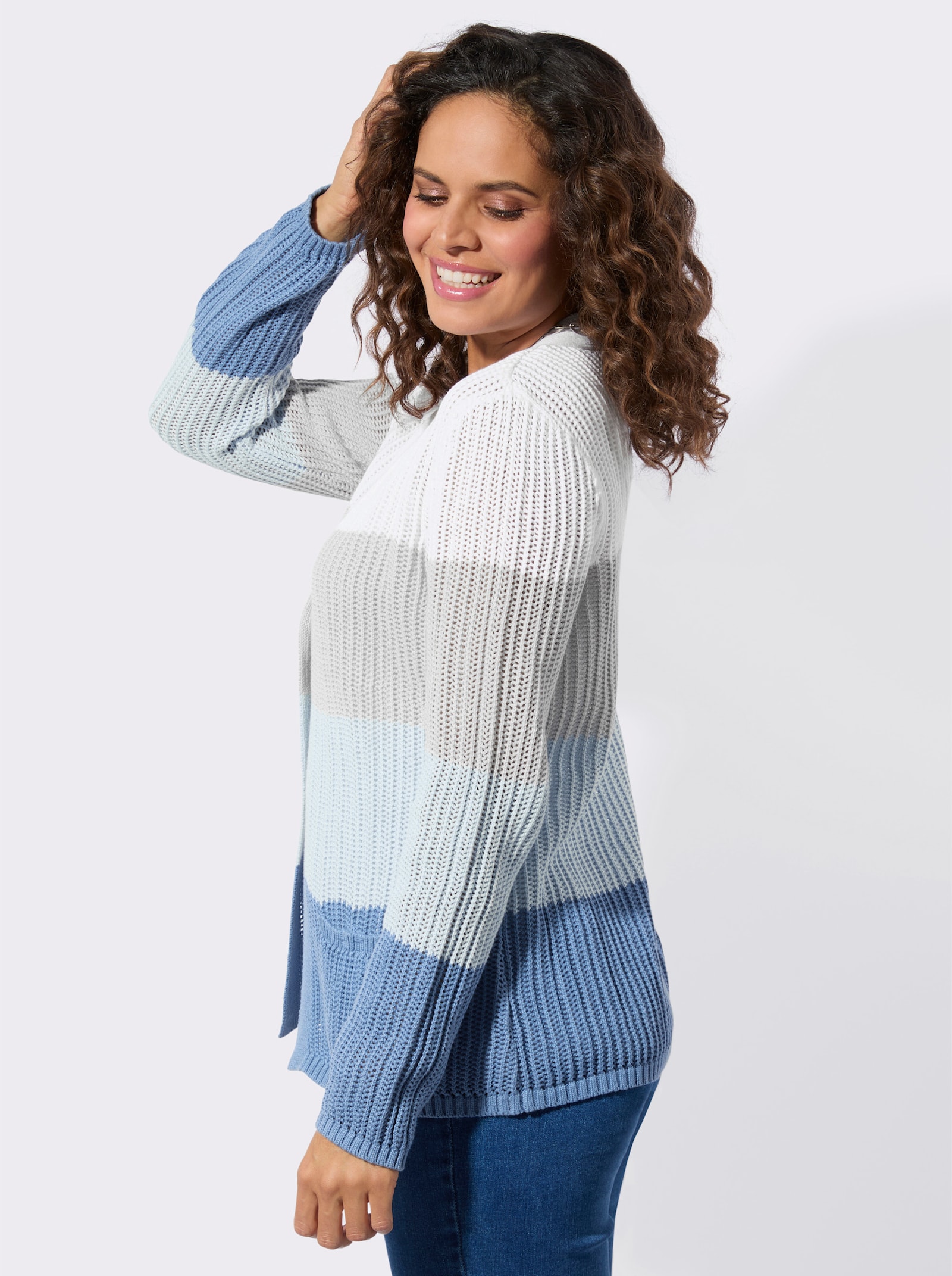 Ajourstrickjacke mit V-Ausschnitt - mittelblau-ecru-geringelt