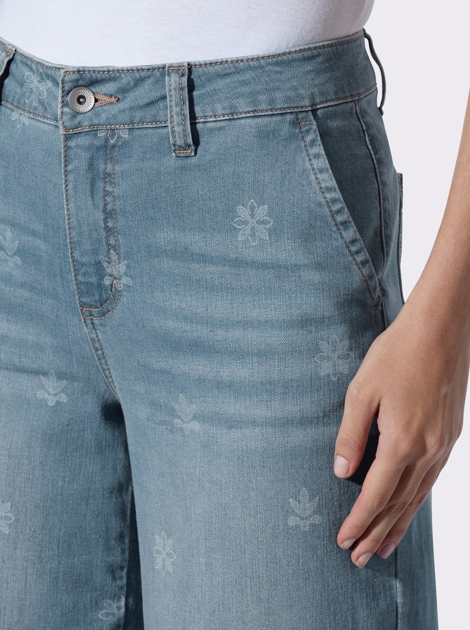 heine Jeans mit Laser-Blumendruck - blue-bleached-gemustert