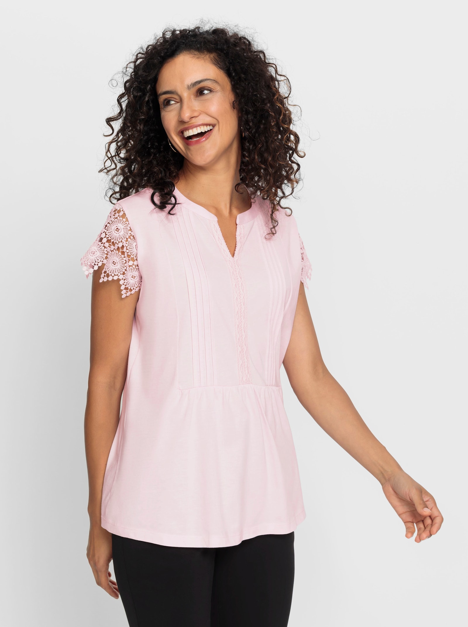 Kurzarmshirt mit Flügelärmeln aus Spitze - hellrosé