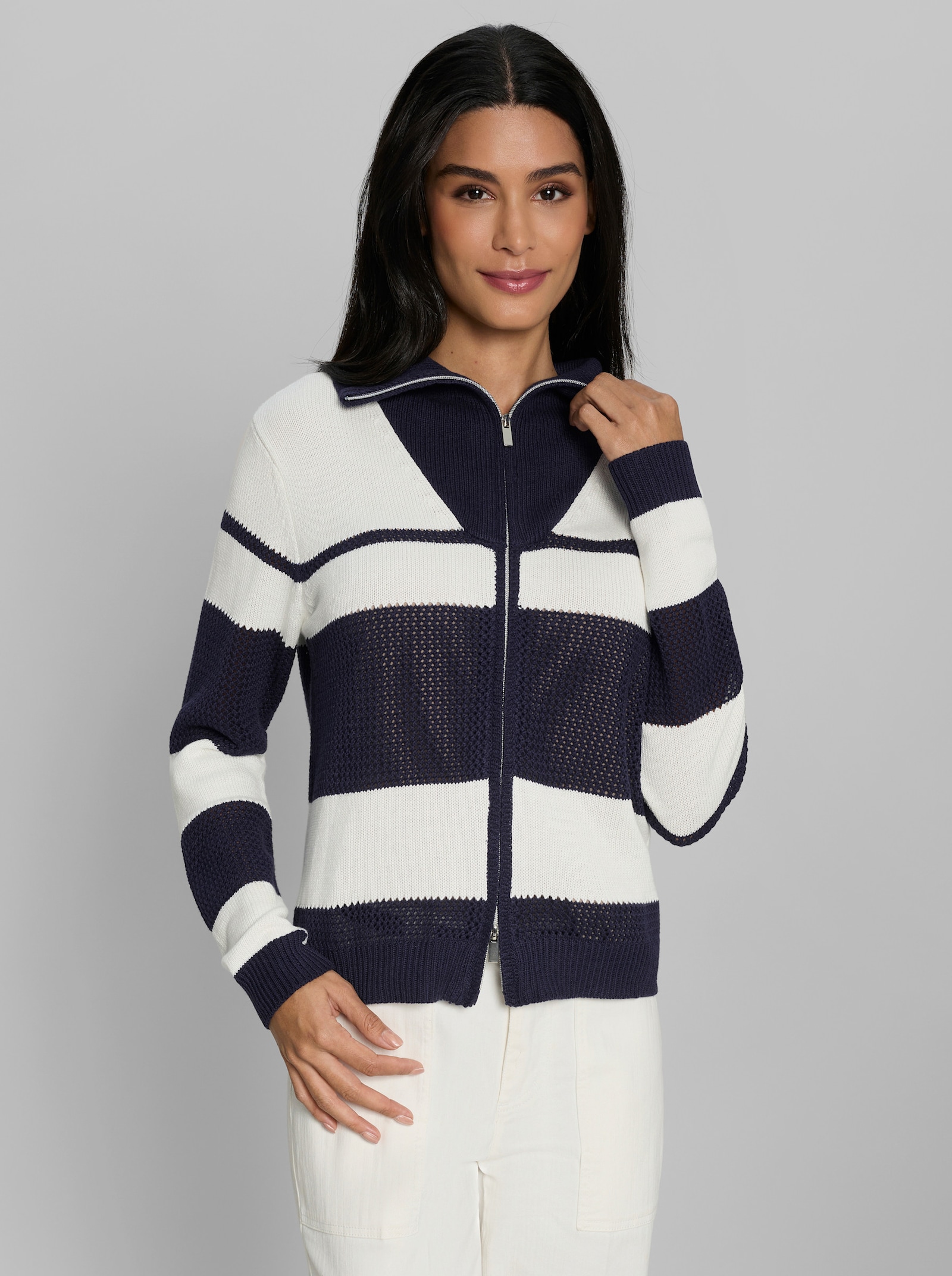 heine Strickjacke mit Ajour-Einsätzen - marine-ecru-gemustert
