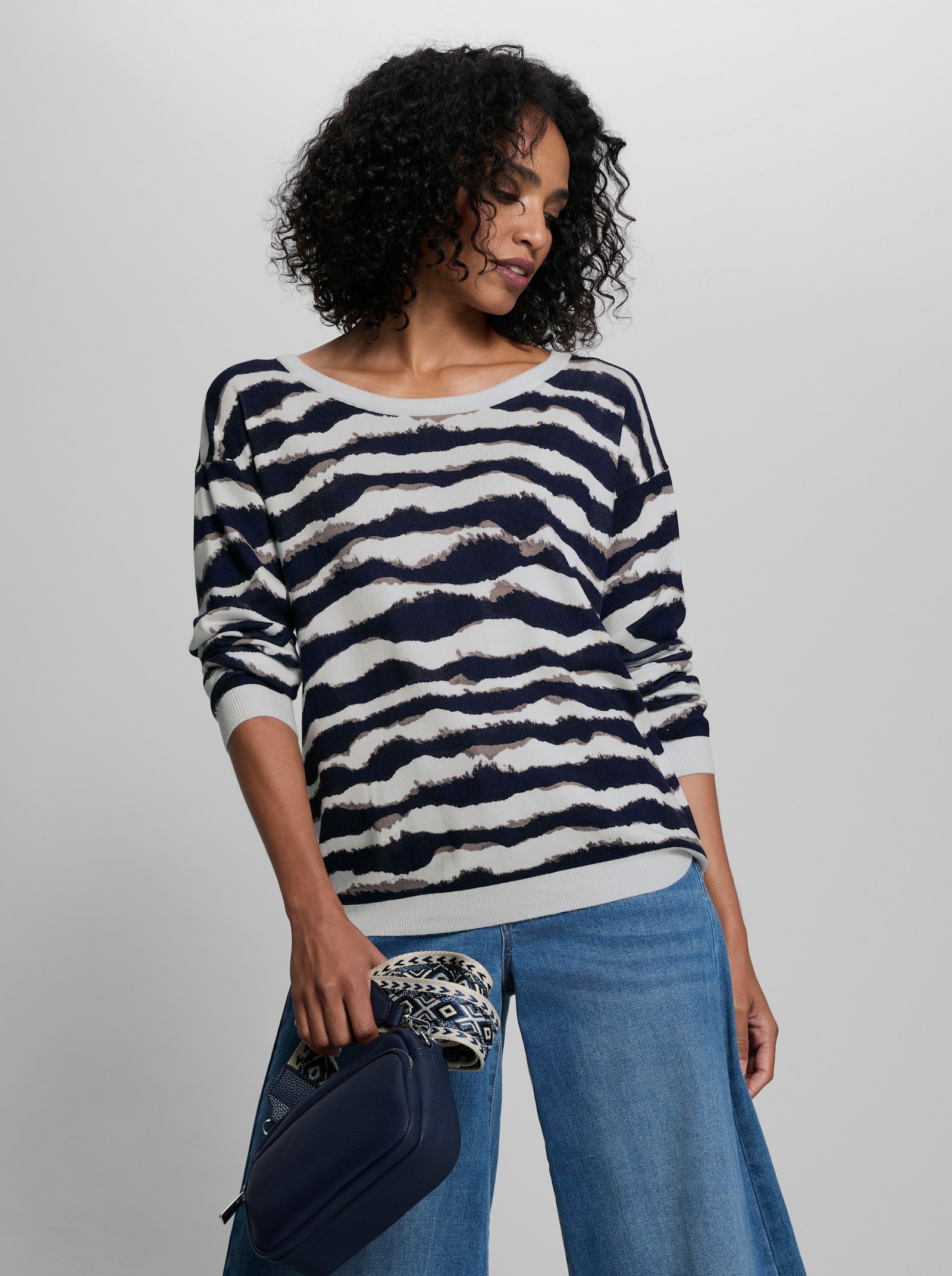 heine Feinstrickpullover mit Streifen-Print - ecru-marine-bedruckt