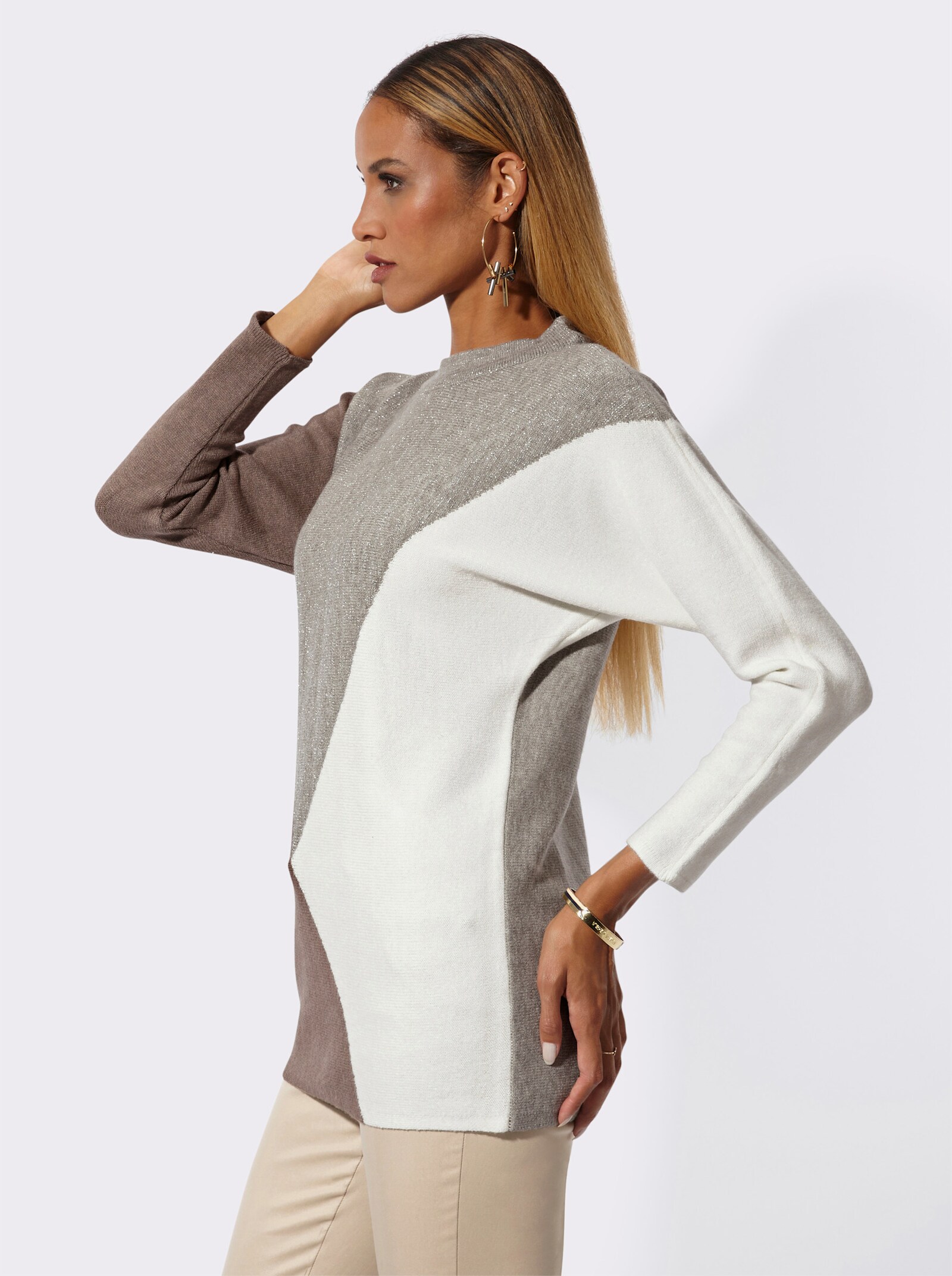 Fledermauspullover mit Glitzergarn-Partien - steingrau-ecru-gemustert