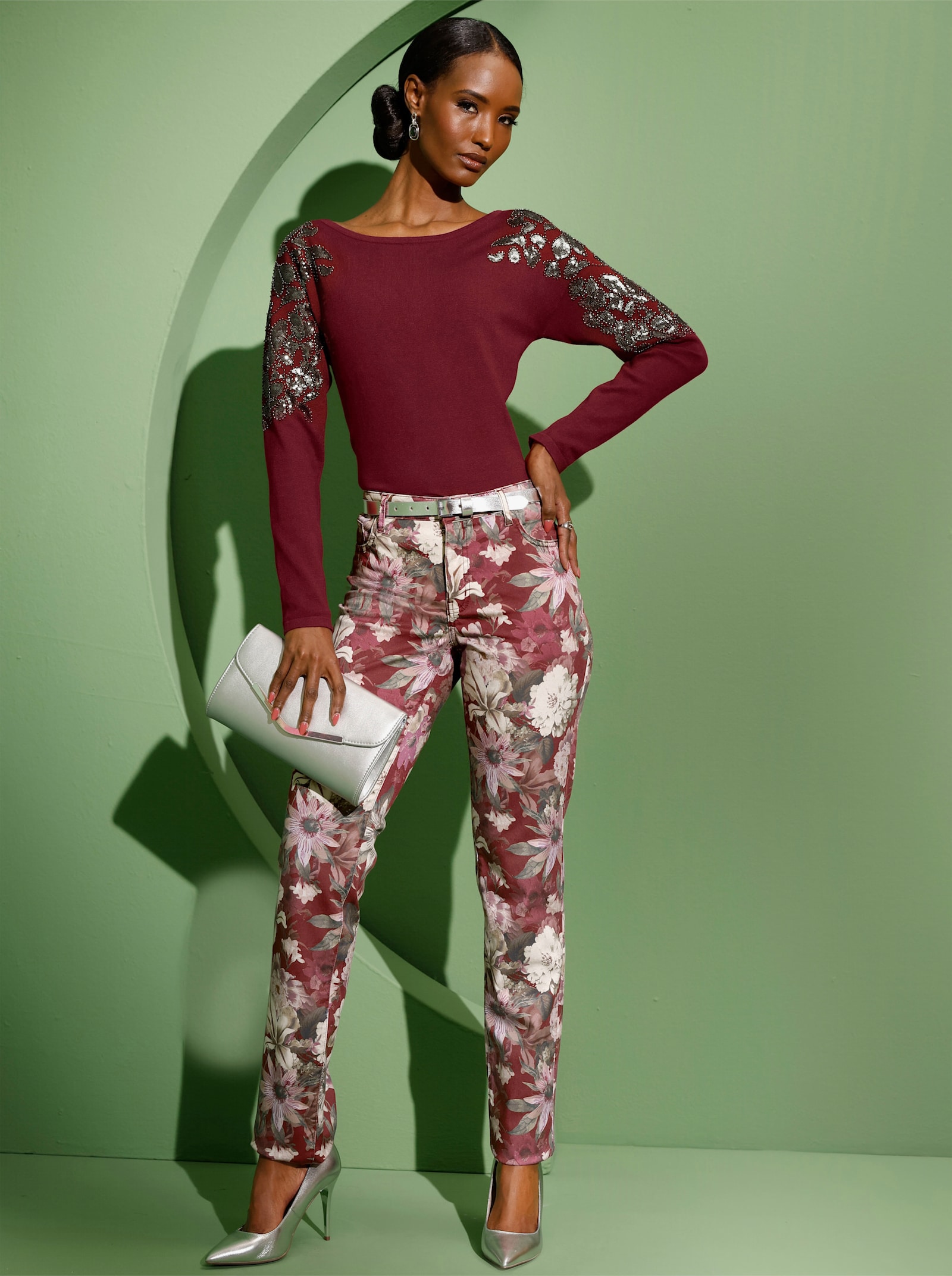 5-Pocket-Jeans mit Blütenprint - dunkelrot-bedruckt