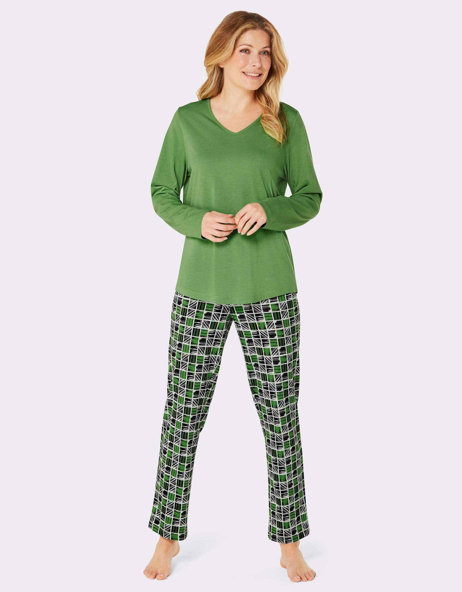 wäschepur Schlafanzug mit gemusterter Hose - apfel-schwarz-kariert