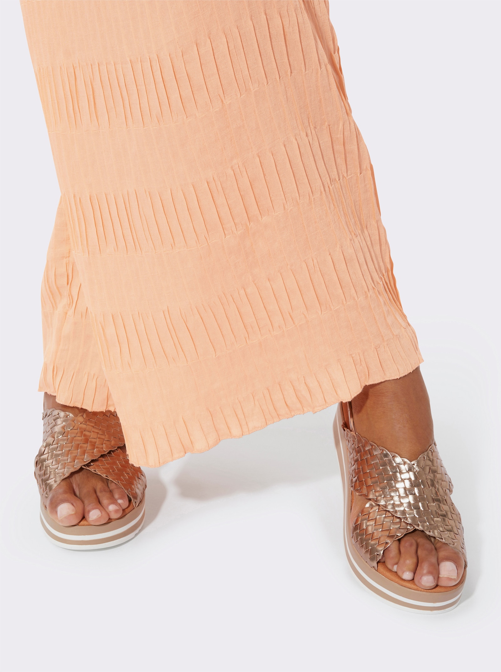 Schlupfhose mit weiten Beinen - apricot