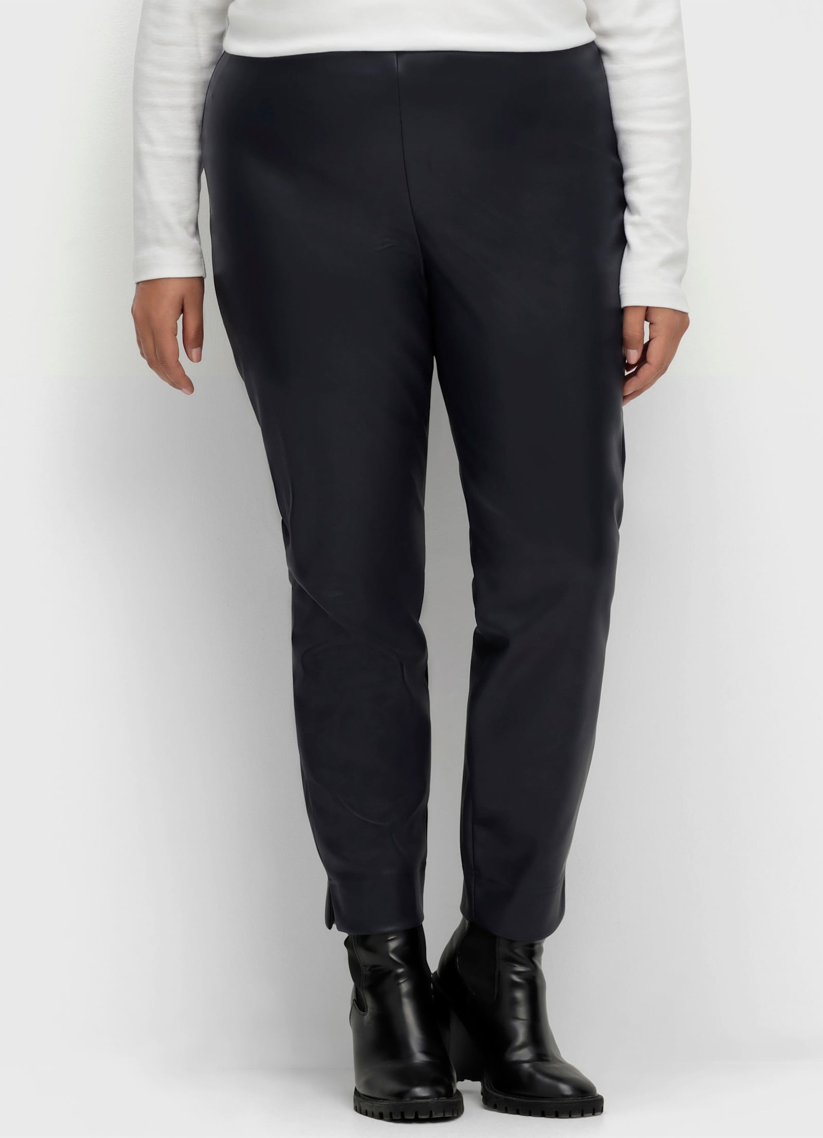 Lederimitathose in schmaler Schnittform - marine