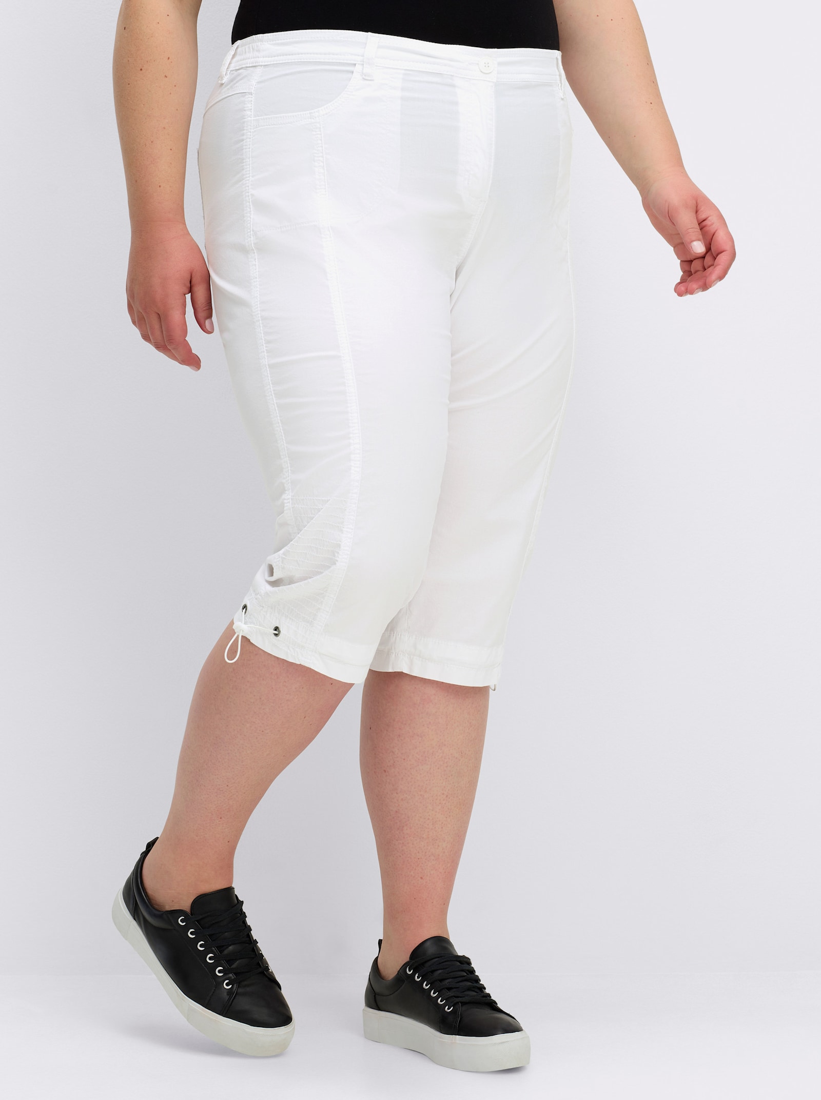 Caprihose mit Gummizug am Beinabschluss - weiß