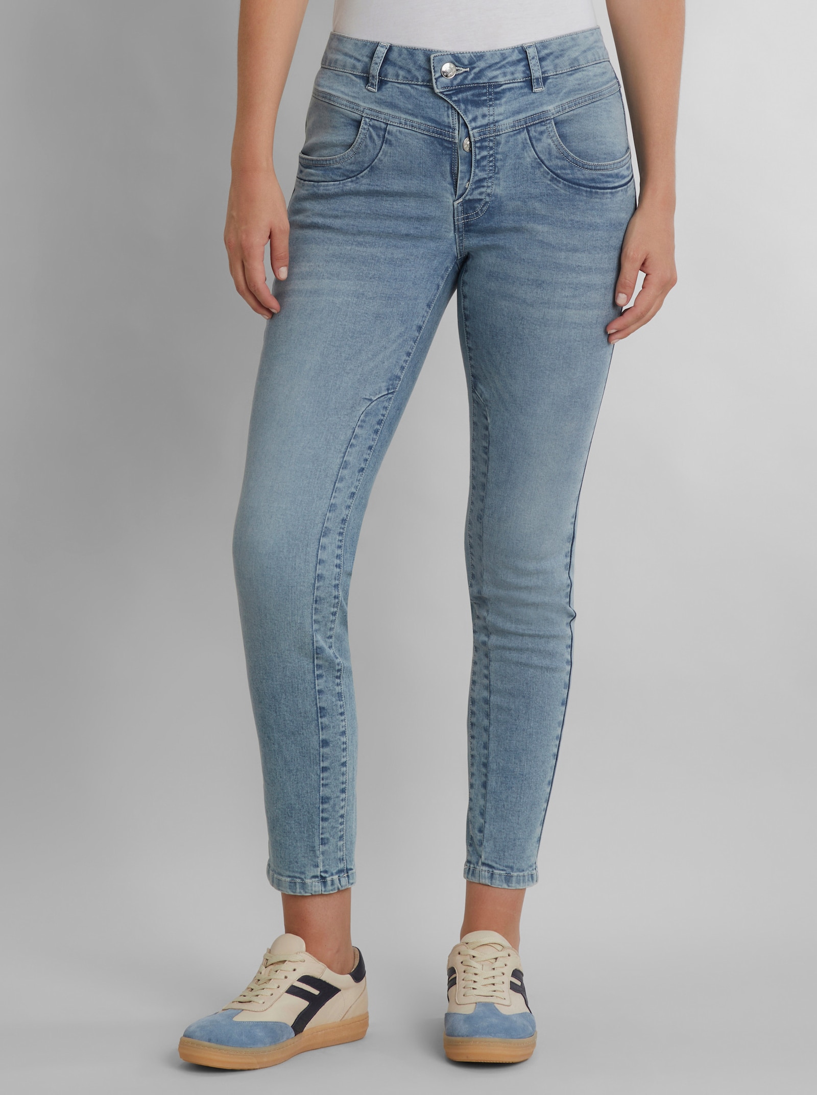 heine Jeans mit Effekt-Waschung - blue-bleached